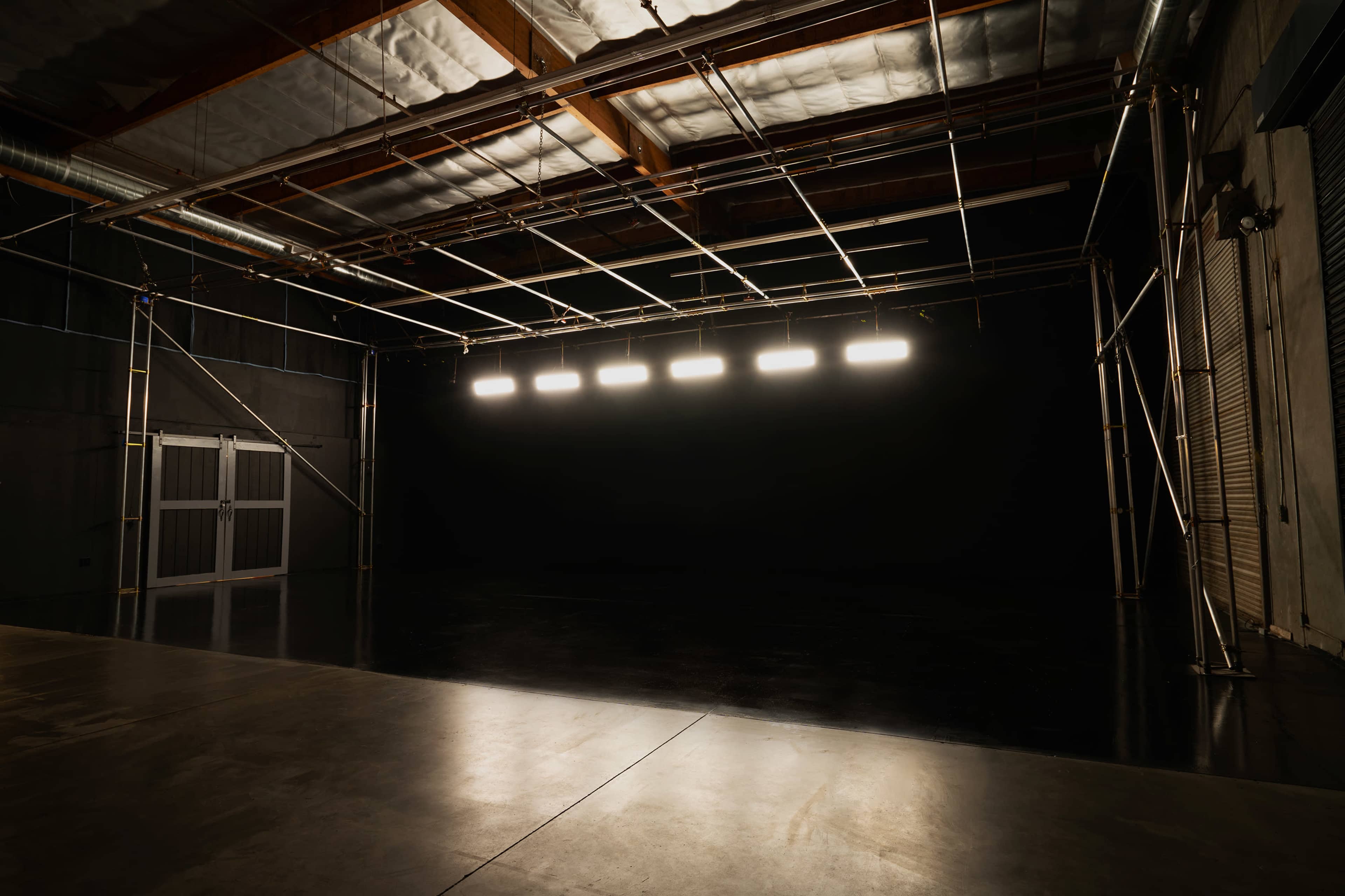 Los Angeles Large Black Void Stage with Grid Image in San Gabriel, San Gabriel, CA