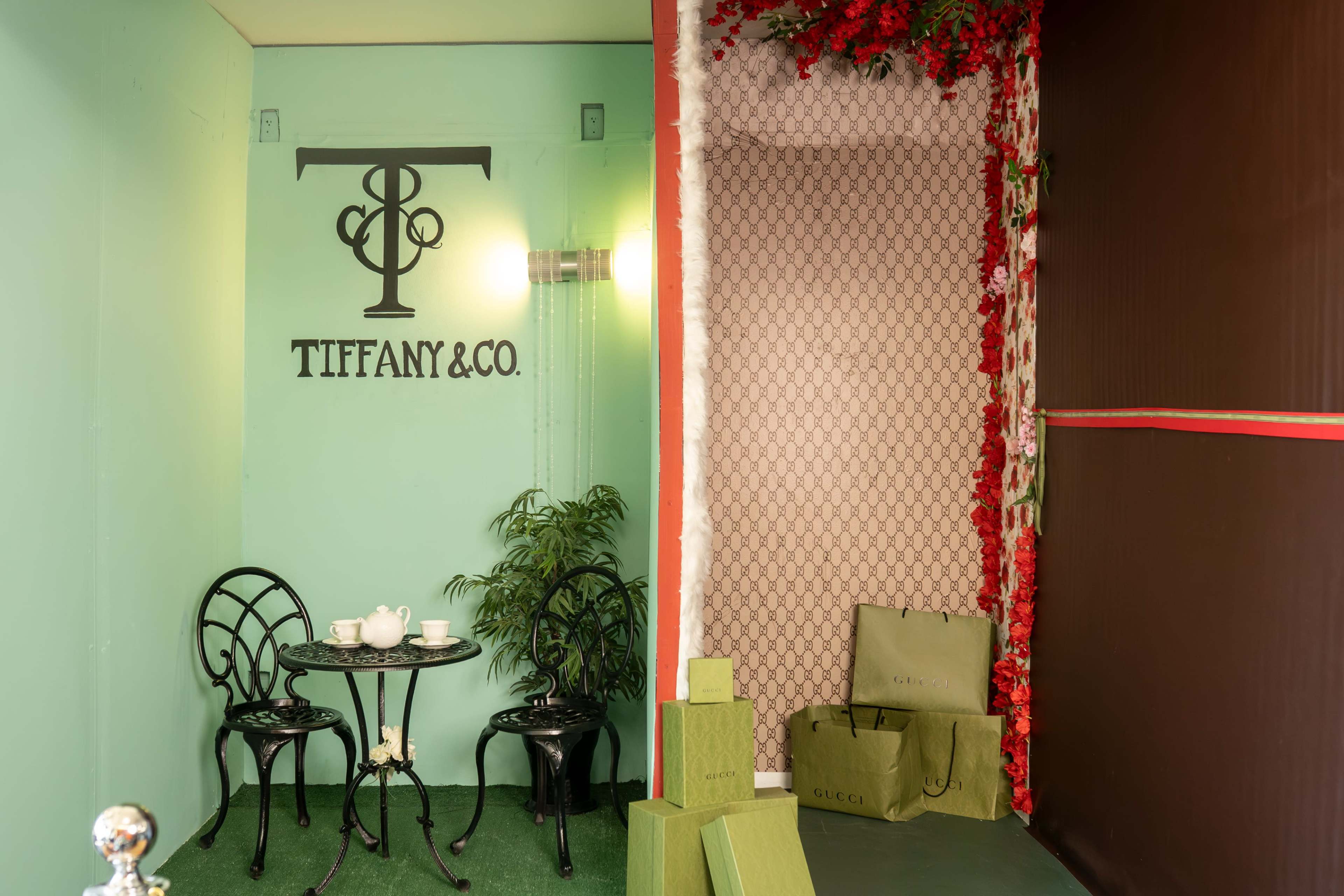 Multi-Set Photobooths & Content Sets Image in East Arlington, Arlington, TX