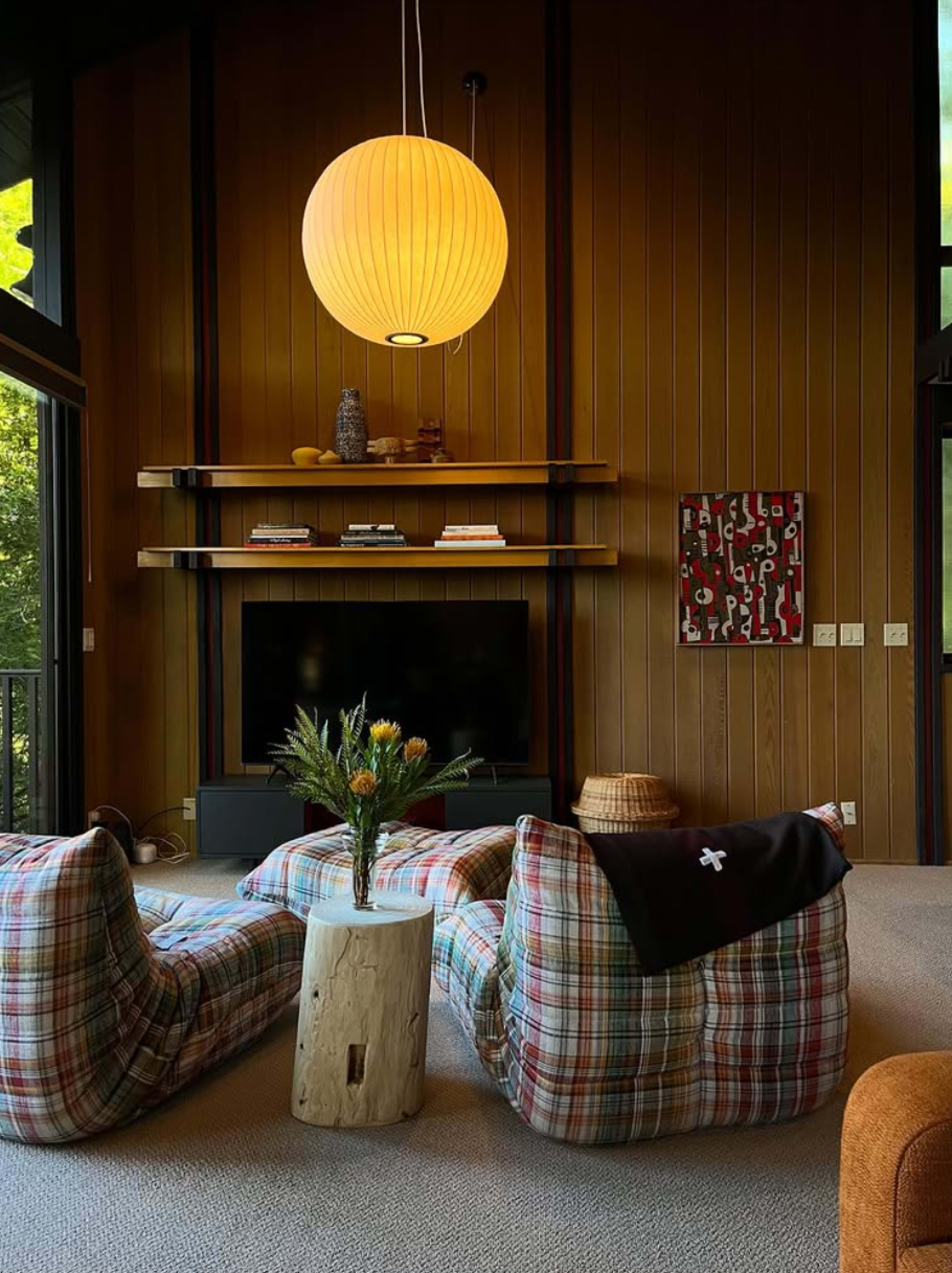 Custom Mid Century Modern Cabin Treehouse Image in Lake Arrowhead, Lake Arrowhead, CA