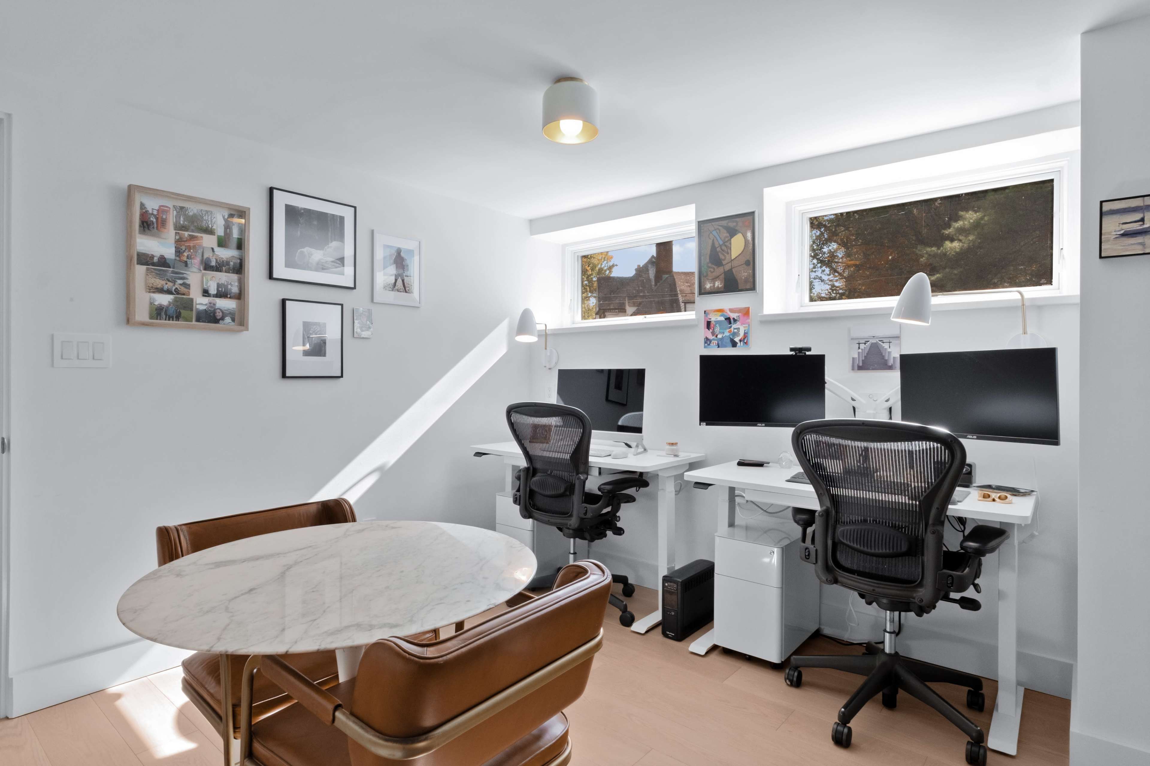 Light-Drenched Mid Century Home with Architectural Elegance and Open Views Image in Lower Merion Township, Wynnewood, PA