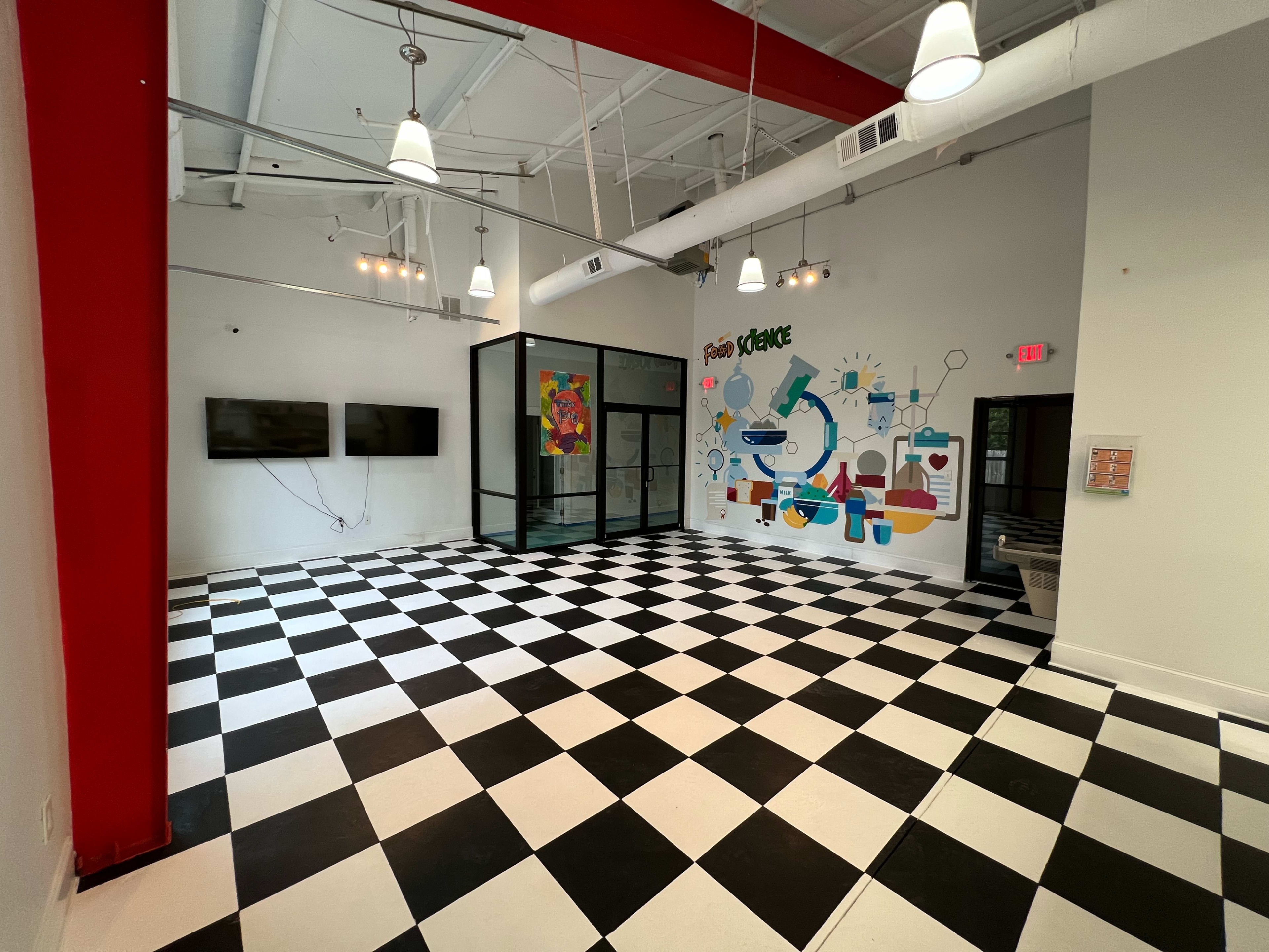 Cafe with Chef's Kitchen and TV's Image in Smyrna, Smyrna, GA