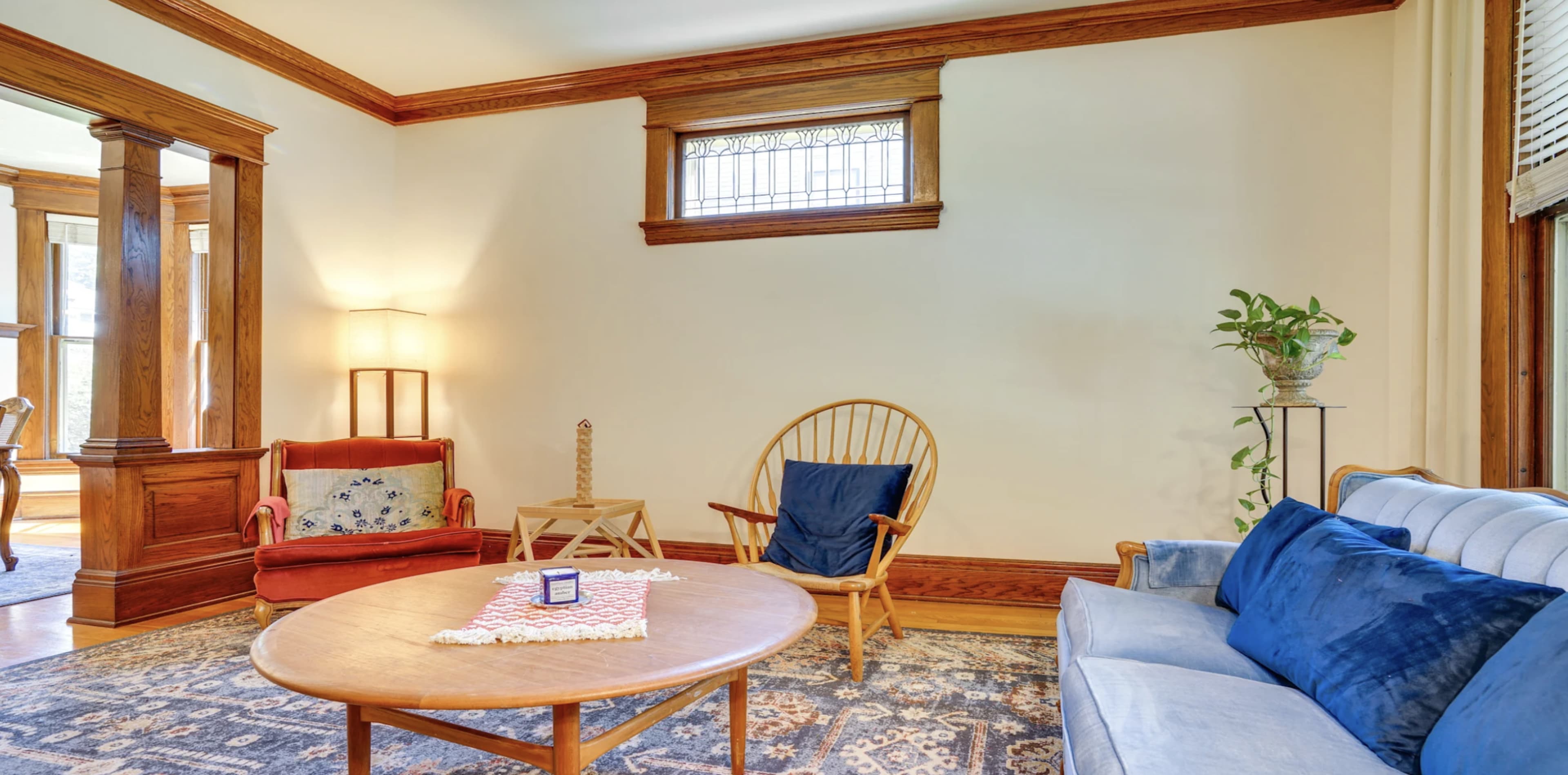 Historic Bohemian Urban Apartment Image in Summit - University, St. Paul, MN