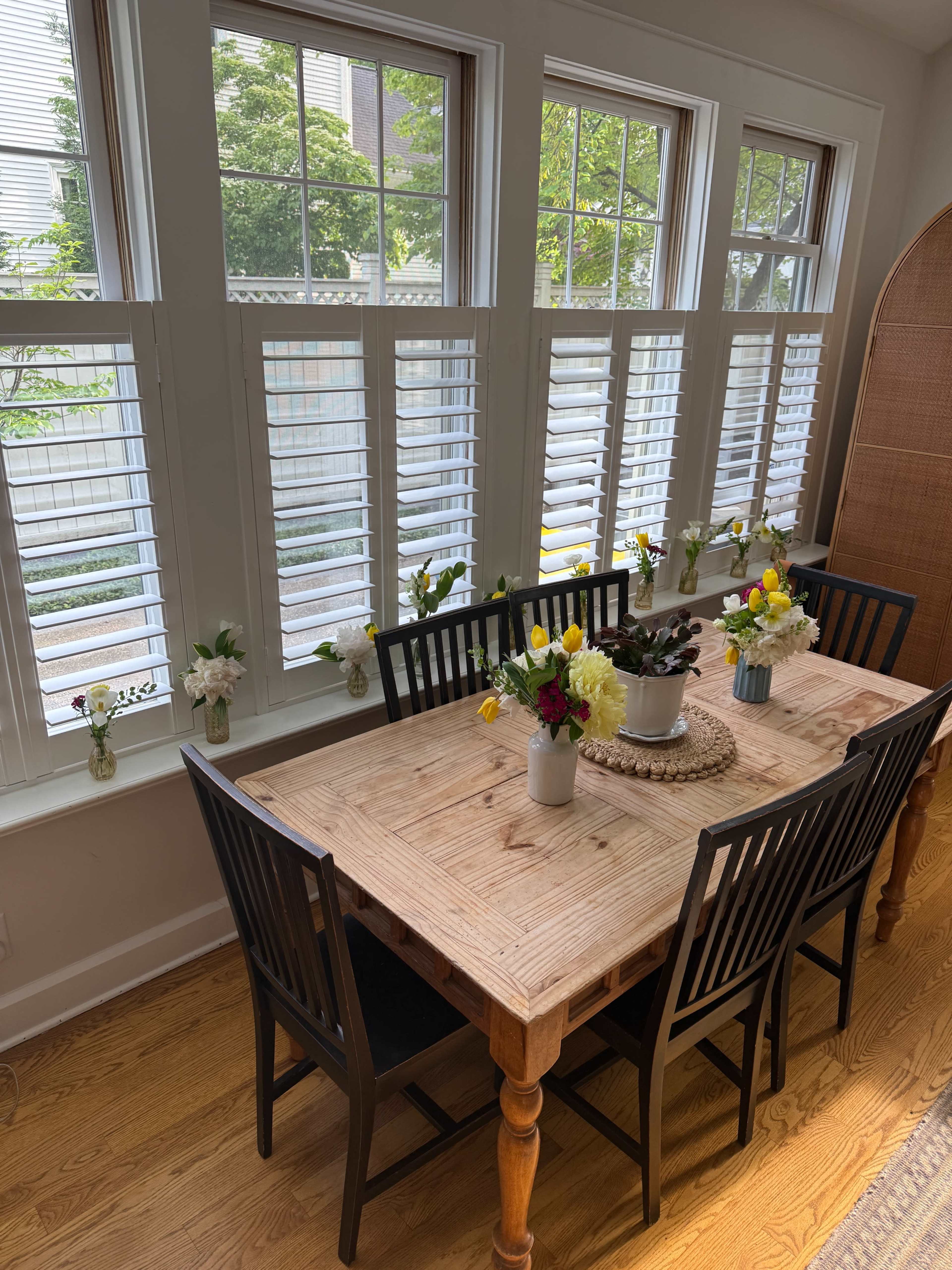 Urban Bungalow with Stylish Interior Image in Meridian-Kessler, Indianapolis, IN