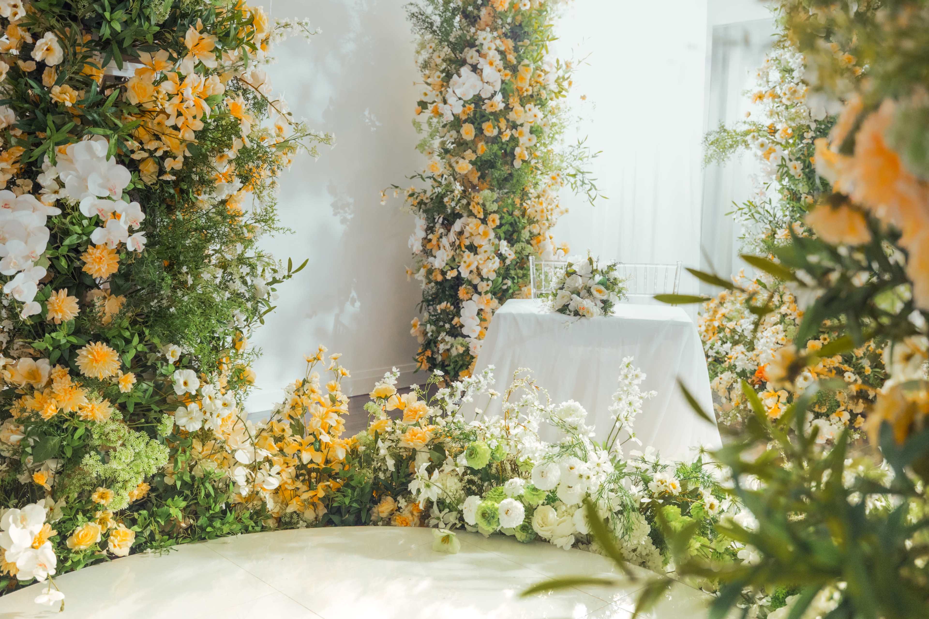 24 Flower Garden - Easy-Access Uptown Micro-Wedding Venue in North York Image in Hillcrest Village, Toronto, ON