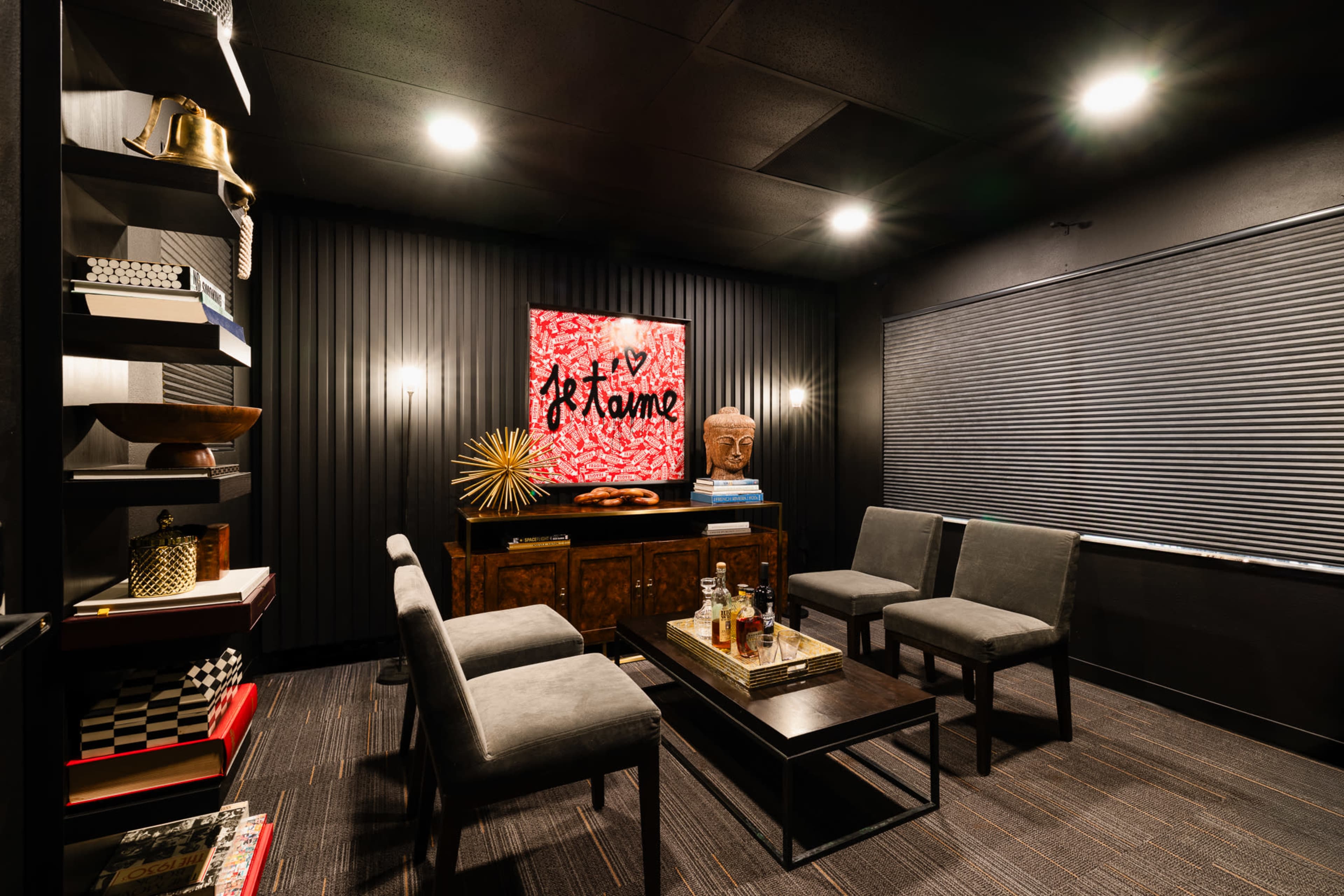 Mid-Town Meetup | Event + Meeting + Podcast Space Image in Northwest Tampa, Tampa, FL