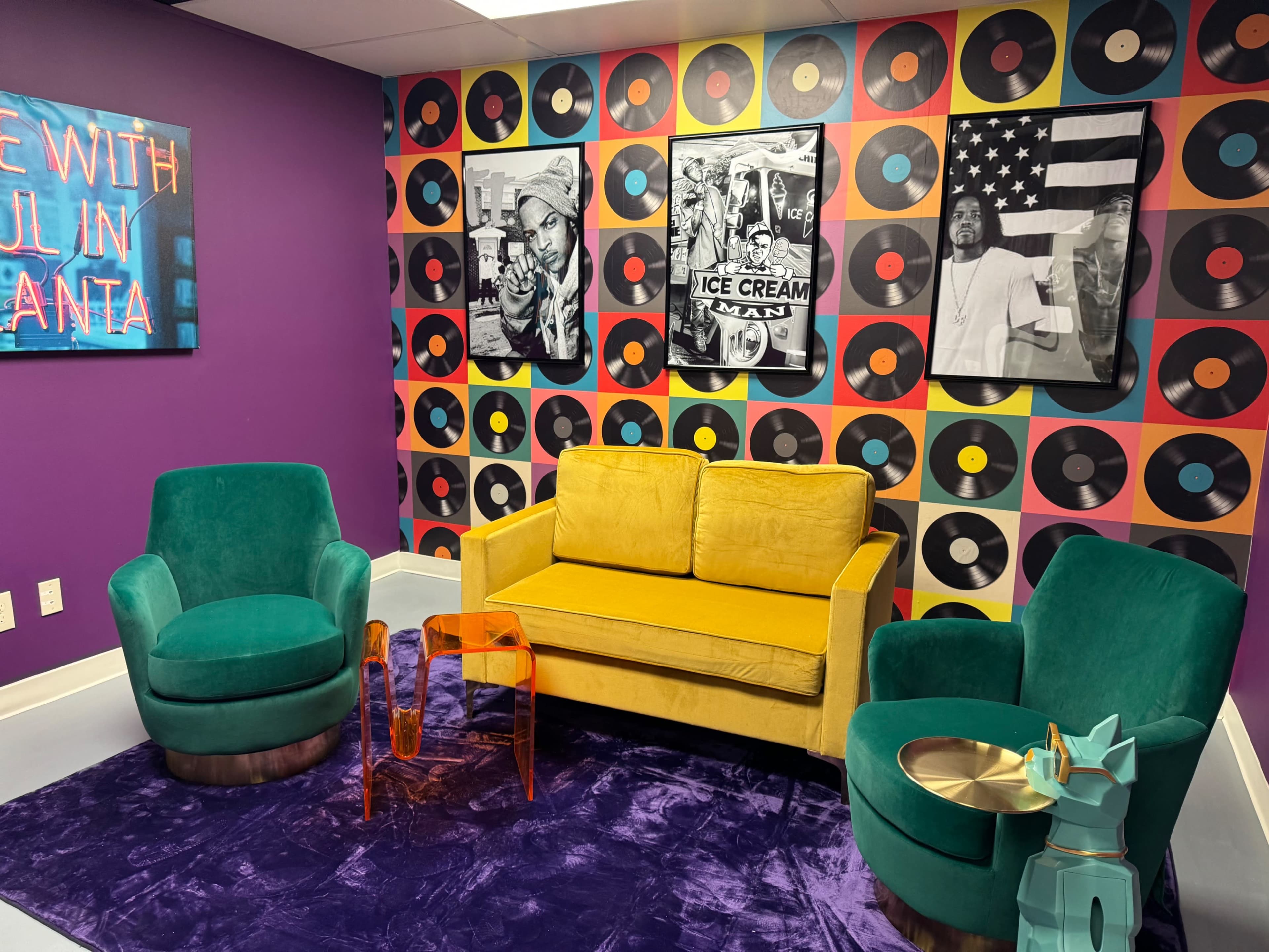 Edgewood Vibes Vinyl Themed Lounge Image in Chamblee, Atlanta, GA