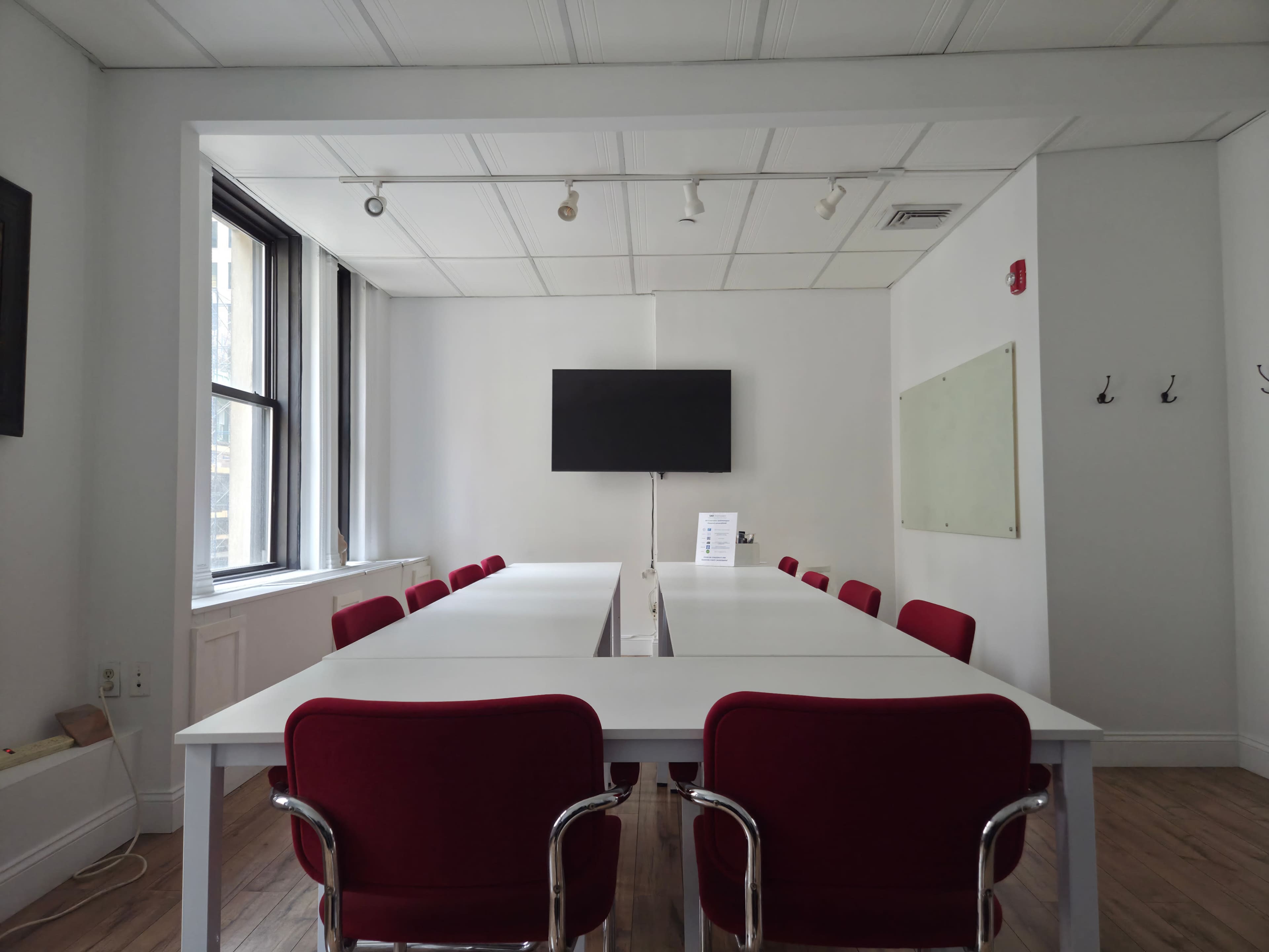 704-D: Spacious Conference Room In Midtown Manhattan Image in Midtown Manhattan, New York, NY