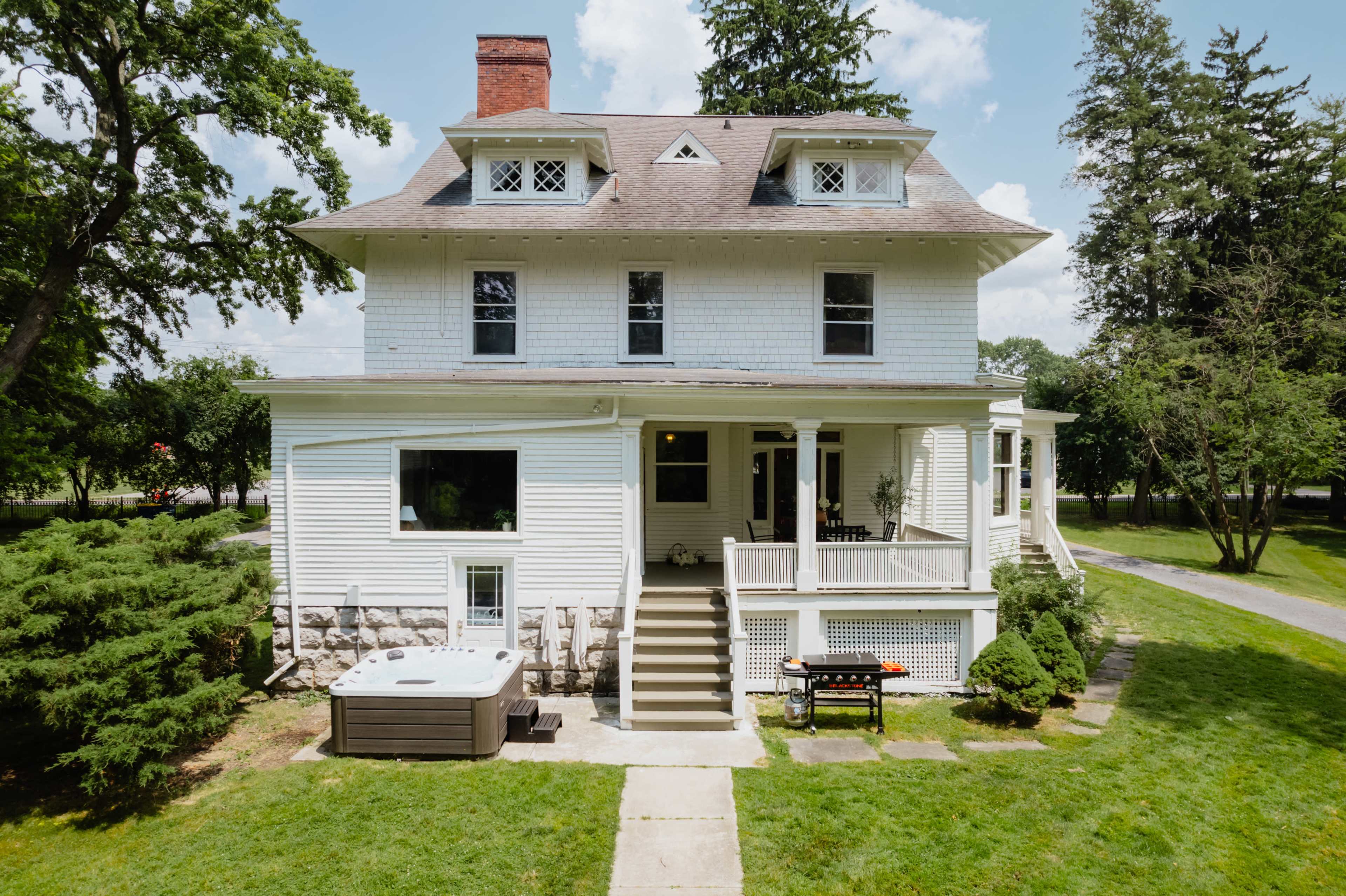 The Pearson House: Movie Theater, Hot Tub & Boat Image in Owasco, AUBURN, NY