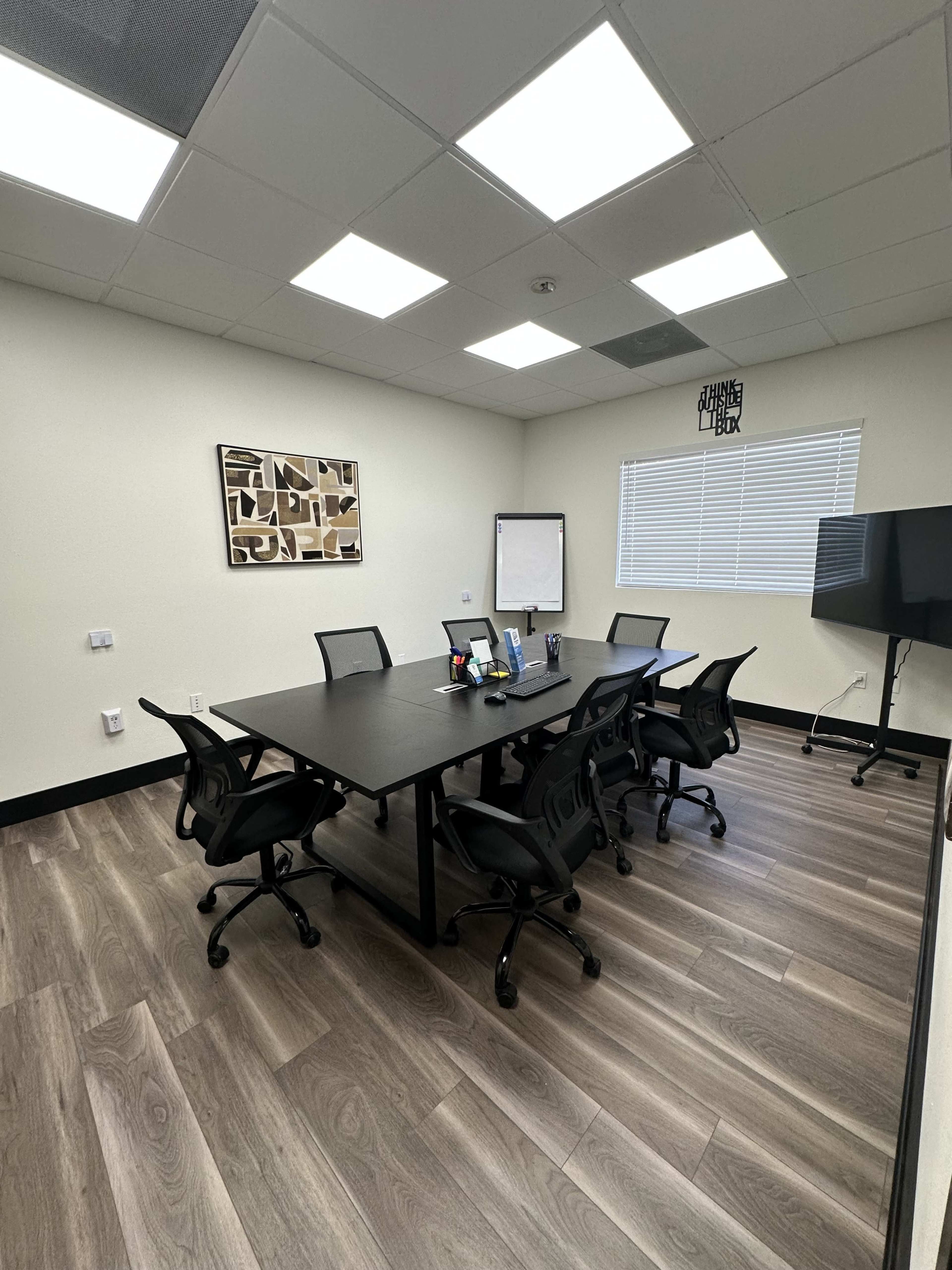 Meeting Room 8-10 People Image in Southchase, Orlando, FL