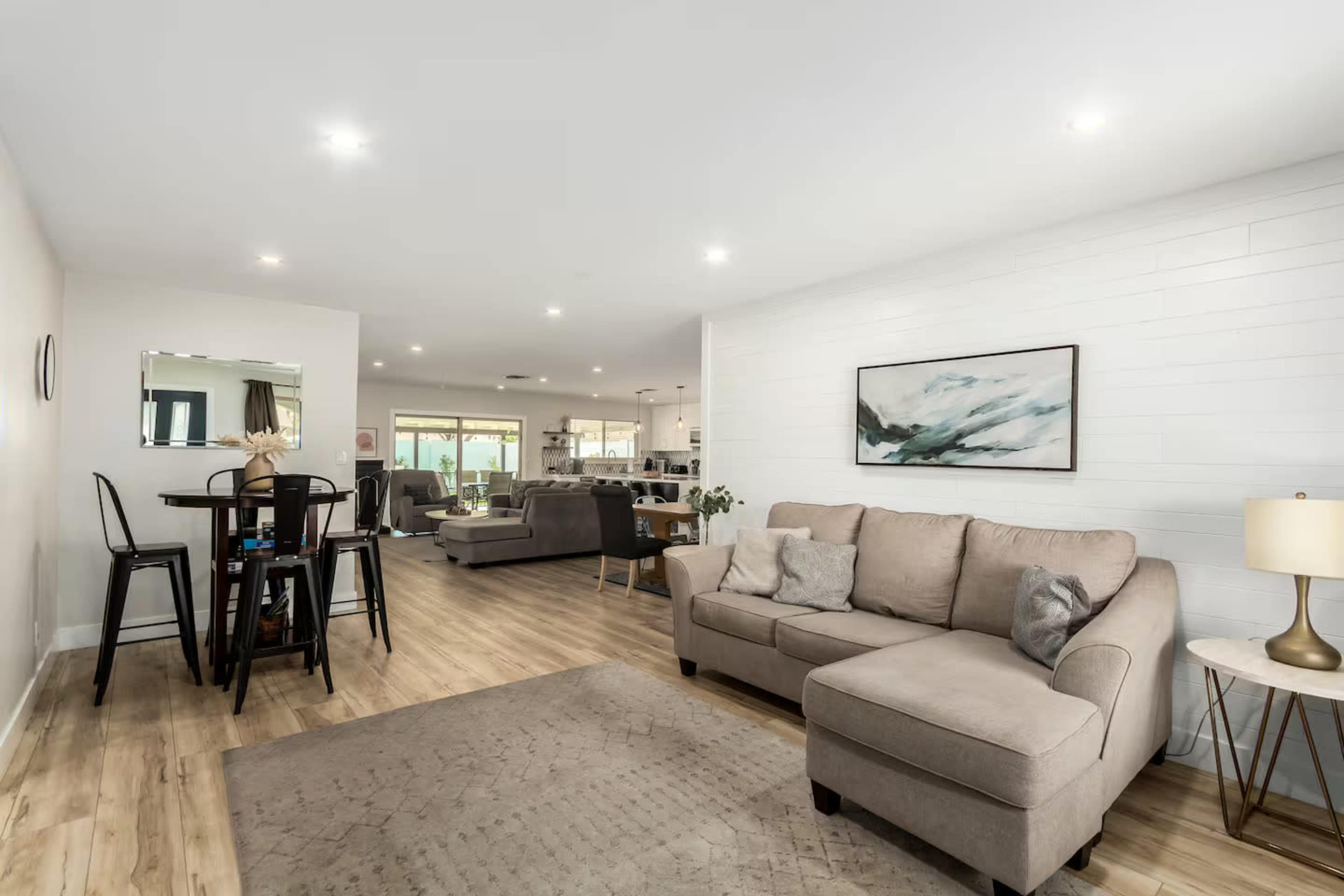 4 Bedroom Mesa Oasis with Putting Green and Heated Pool! Image in Mesa, Mesa, AZ