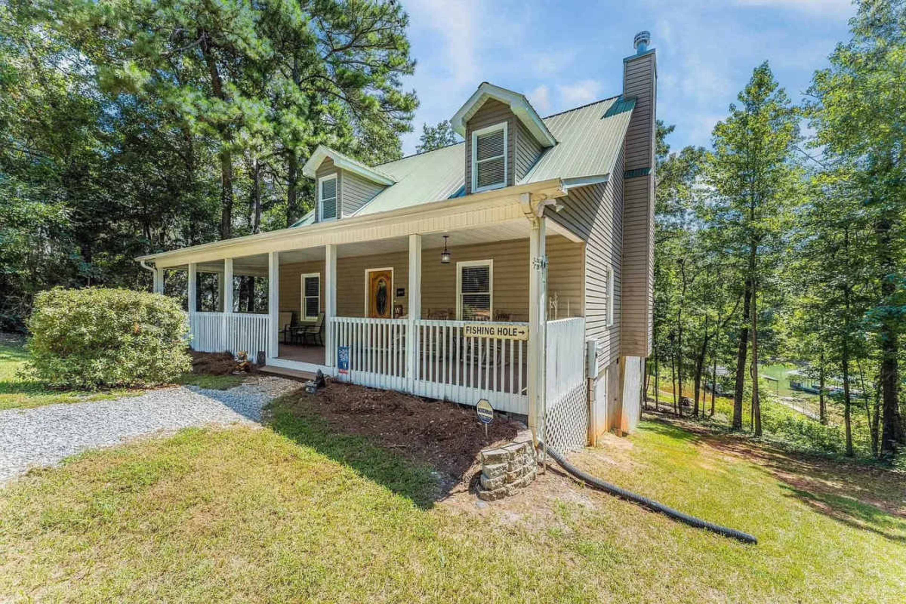 Lake House with Private Dock Image in Reed Creek, Hartwell, GA