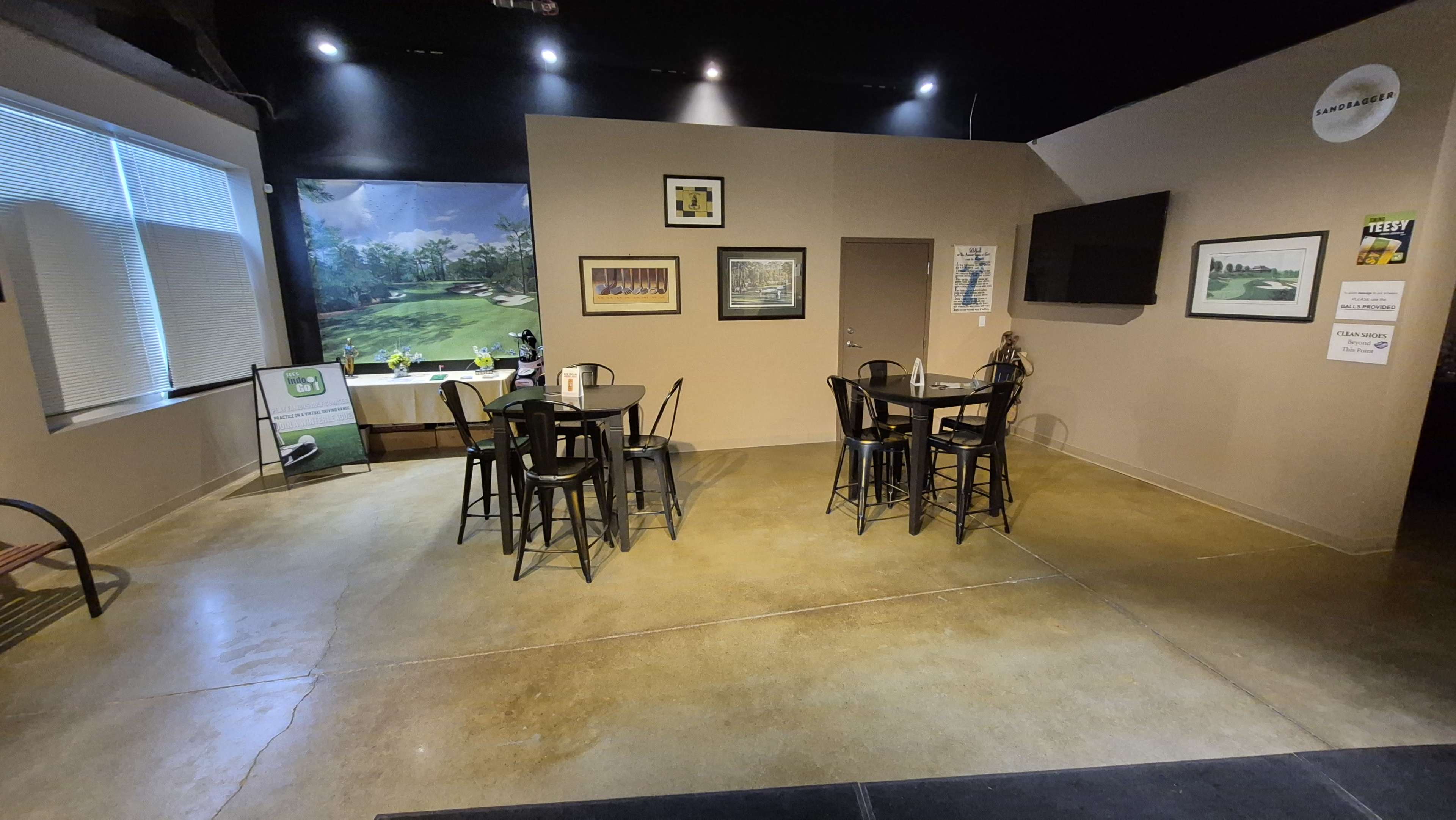 Mississauga Entertainment Venue with 5 High Quality Golf Simulators Image in Erin Mills, Mississauga, ON