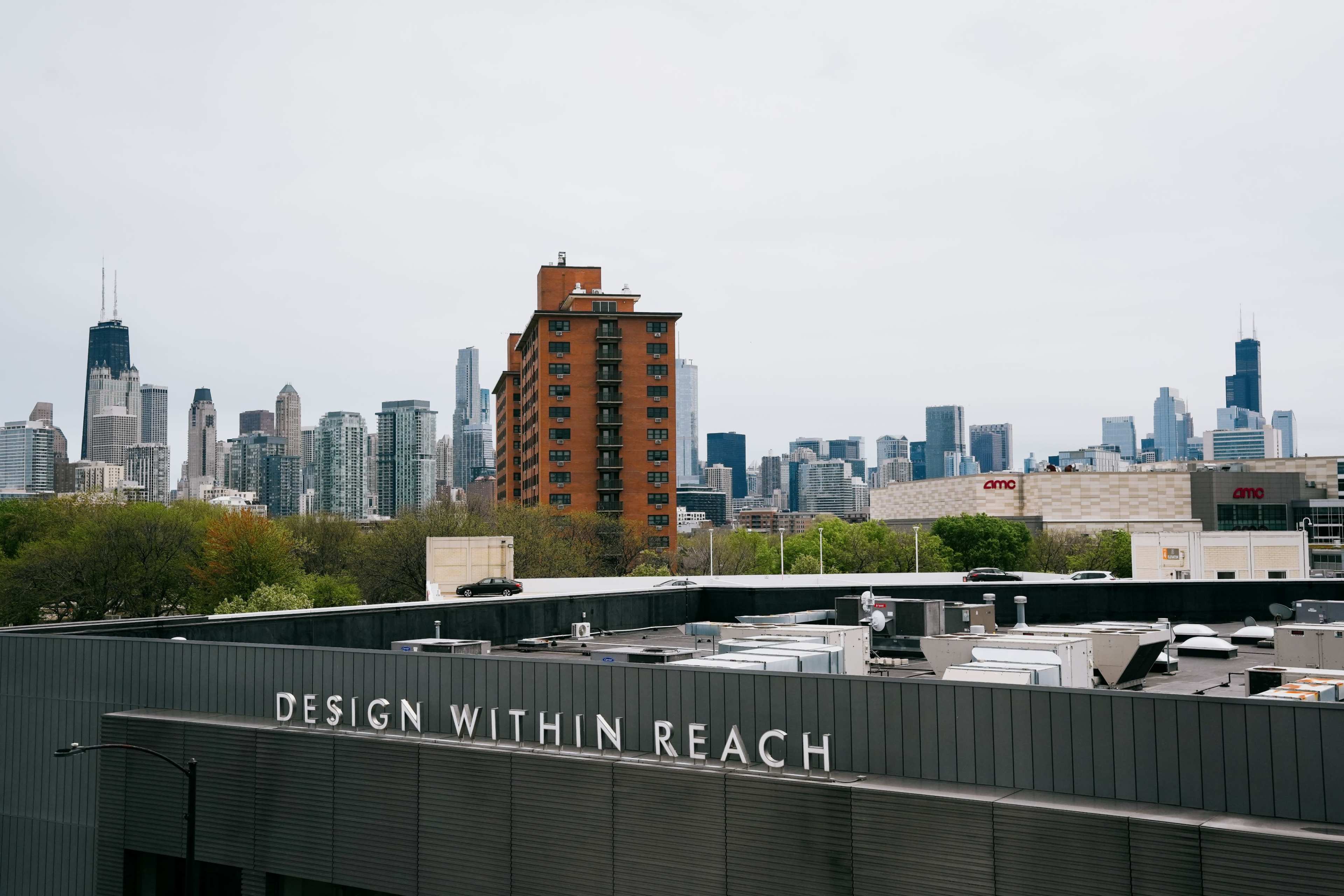 Sun-soaked Lincoln Park Historic Studio & Event Space Image in Lincoln Park, Chicago, IL