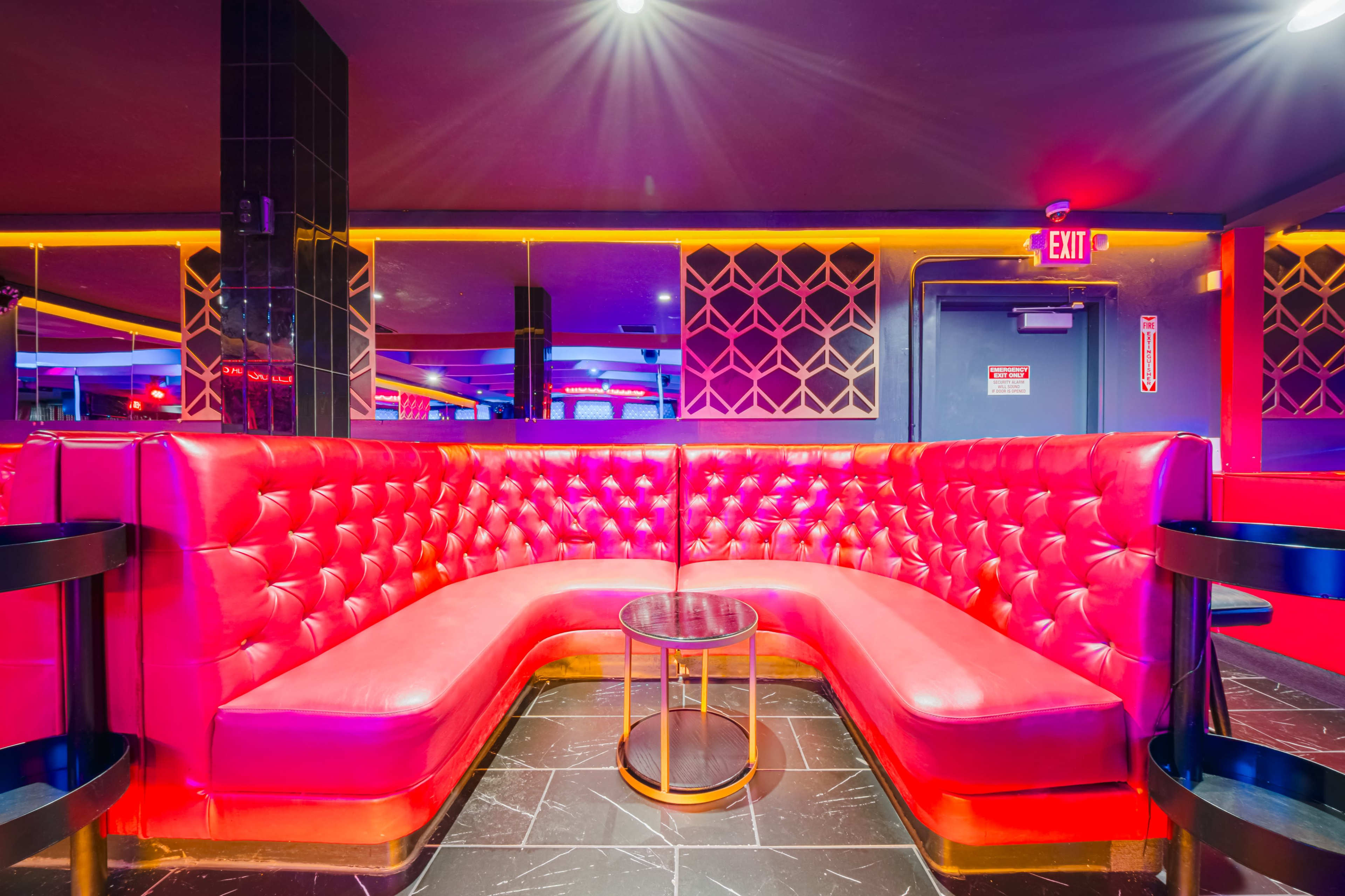 VELVET POP ART LUXURY LOUNGE Image in Santa Fe Springs, Santa Fe Springs, CA