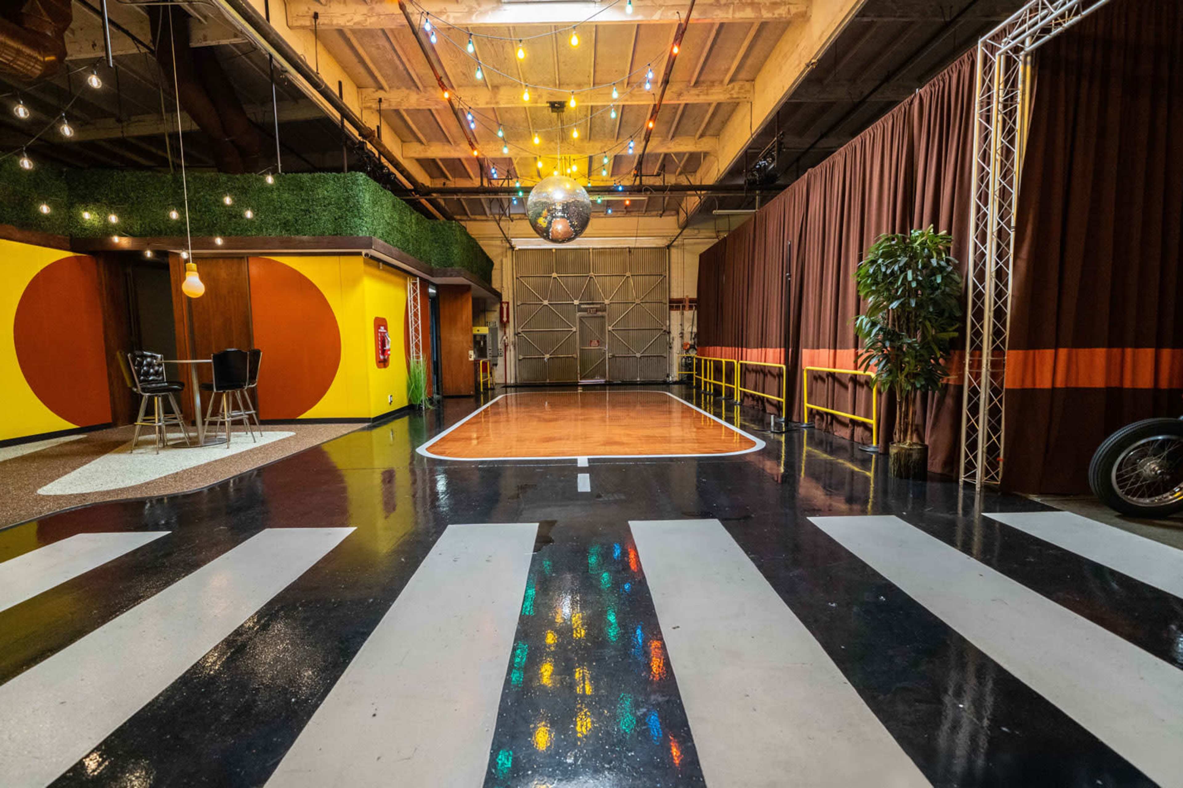 Meeting and Presentation Event Space with Industrial Retro Vibes Image in , COMPTON, CA