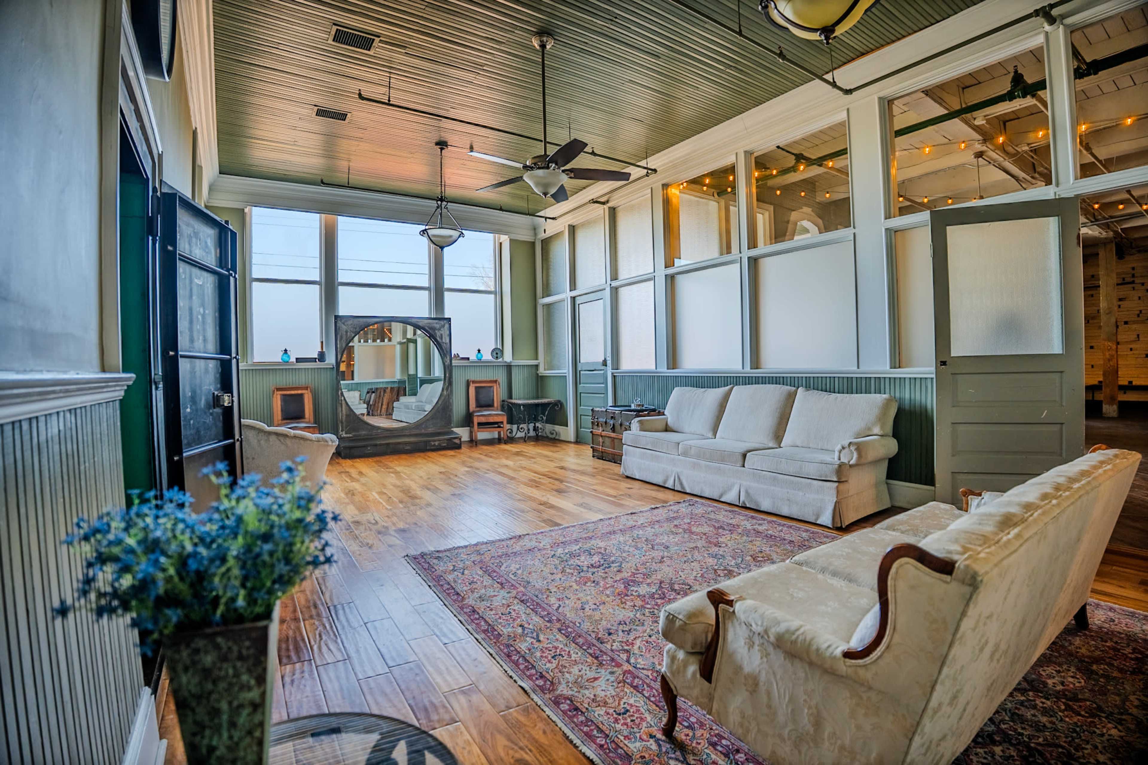 Downtown Industrial Event Space with 12,000 sq ft of Open Layout and a 2,000 sq ft Outdoor Patio Image in Bowling Green, Bowling Green, KY