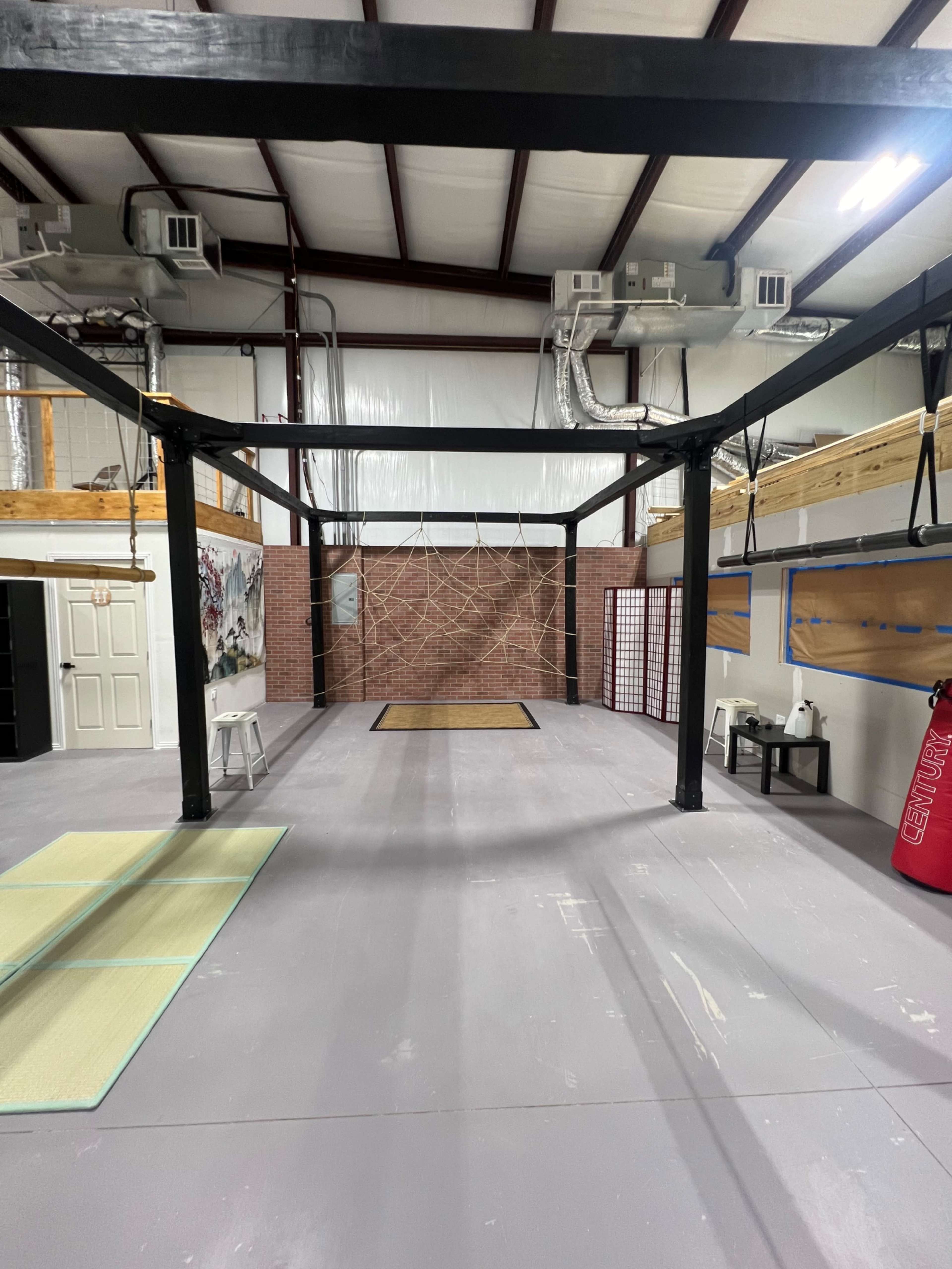 Studio Warehouse with Stage and Aerial Provisions Image in , Fort Worth, TX