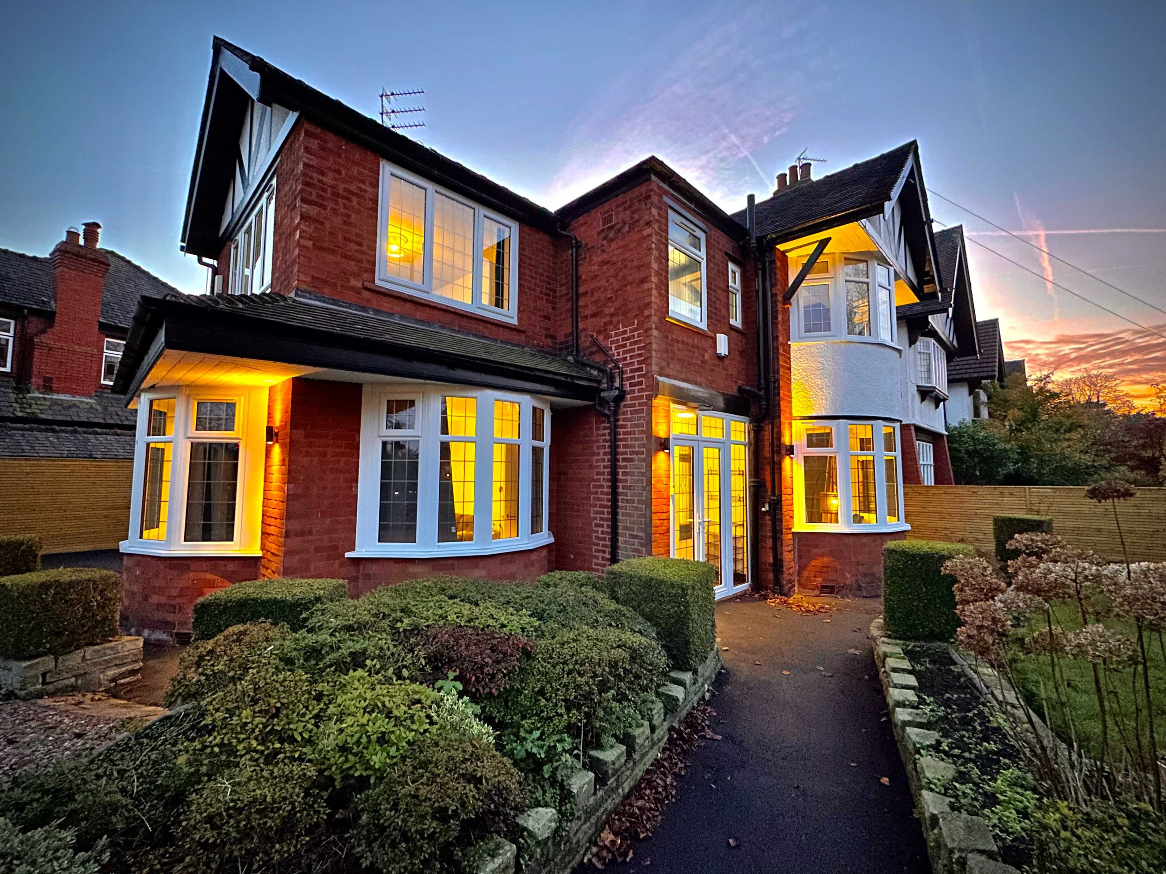 Stunning 4-bed house in Didsbury Image in Manchester, Manchester, ENG