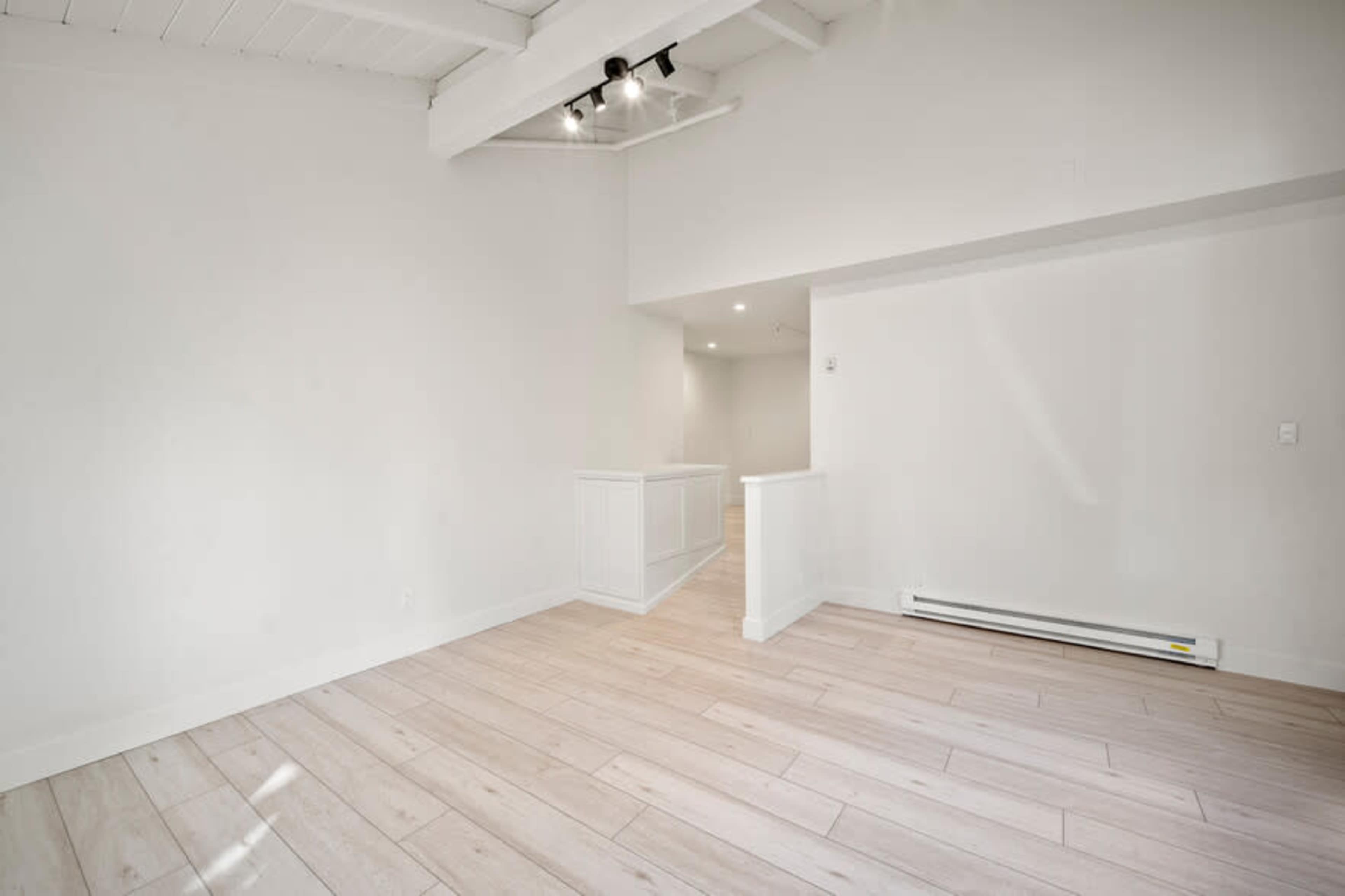 Beautiful studio with large windows, natural light and a large open space in Carmel-by-the-Sea Image in Golden Rectangle, Carmel-by-the-Sea, CA