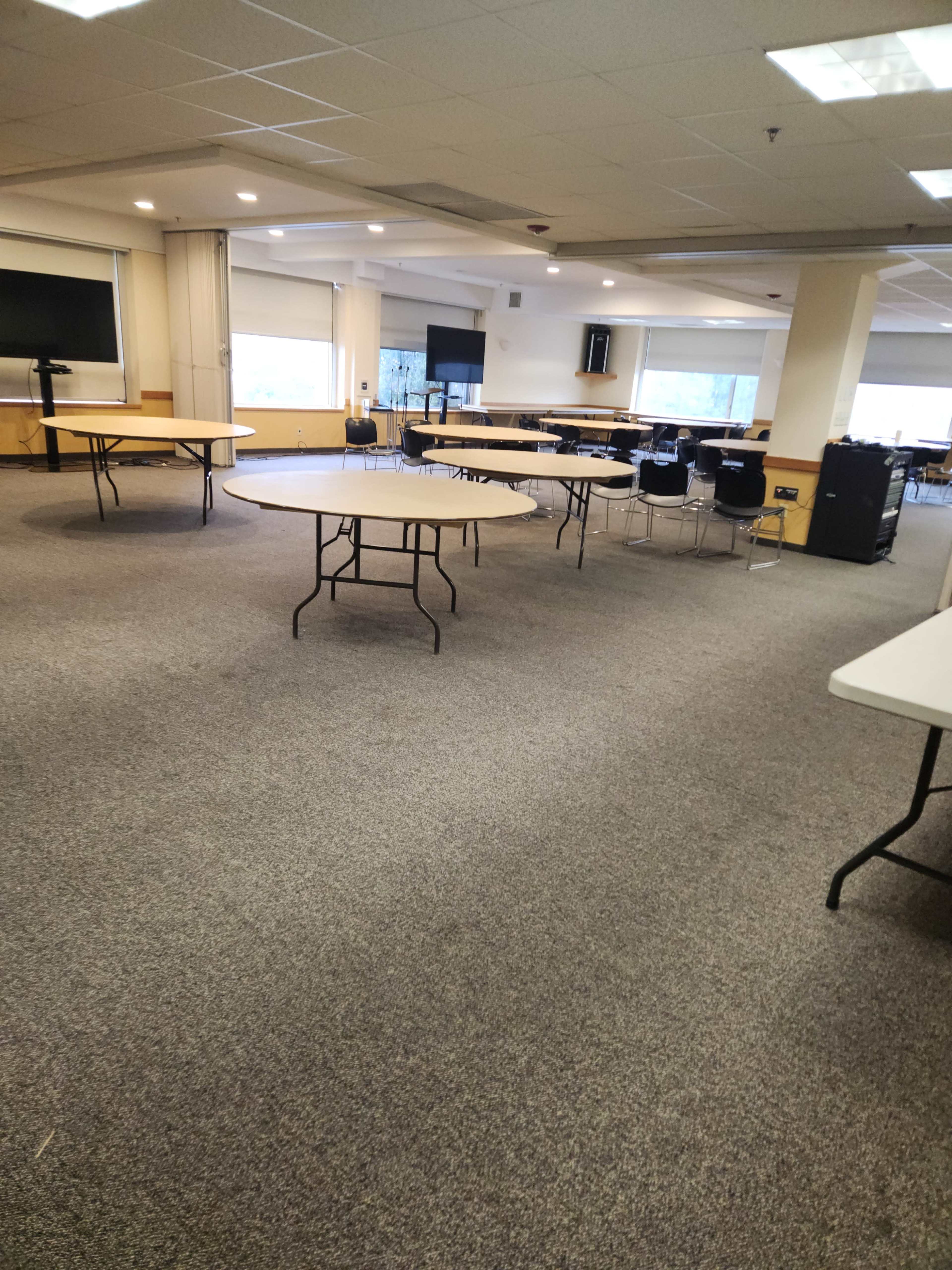Roomy Suburban Venue for Meetings, Classes & Events Image in Lexington, Lexington, MA