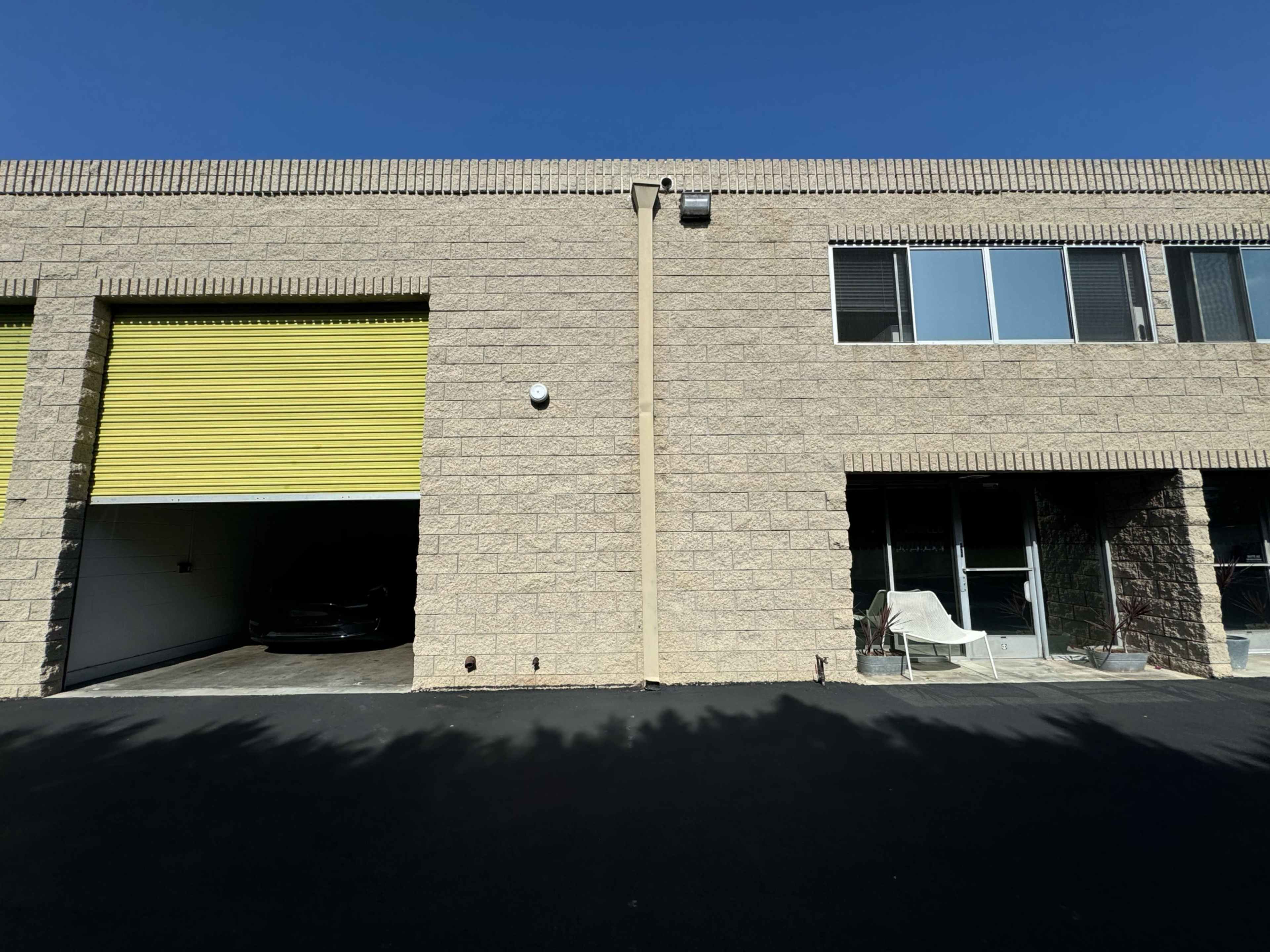 Costa Mesa Front Studio Space in Modern Creative Loft Image in Westside Costa Mesa, Costa Mesa, CA
