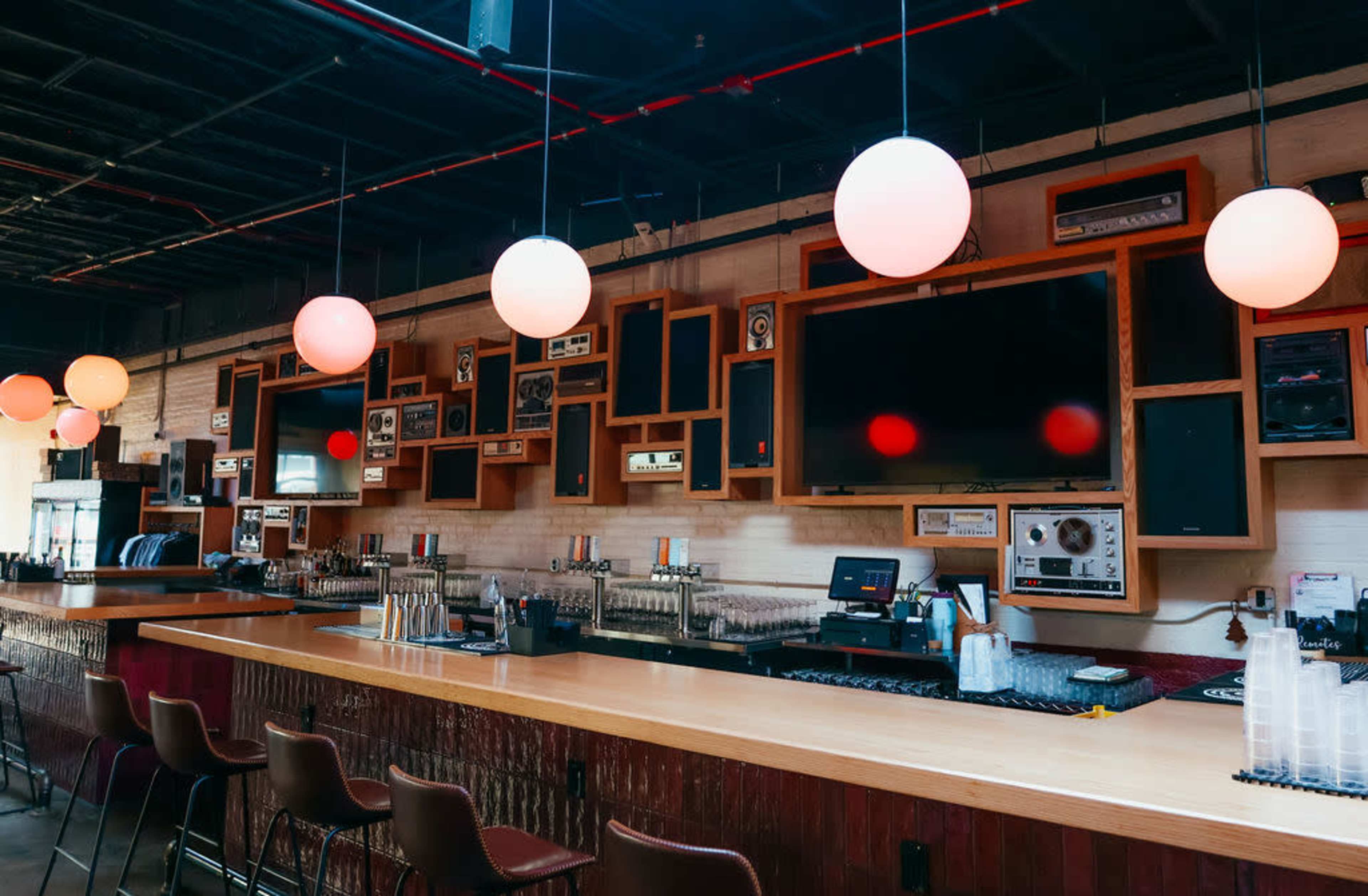 Award-Winning NuLu Brewery with Private Event Space Image in Butchertown, Loisville, KY