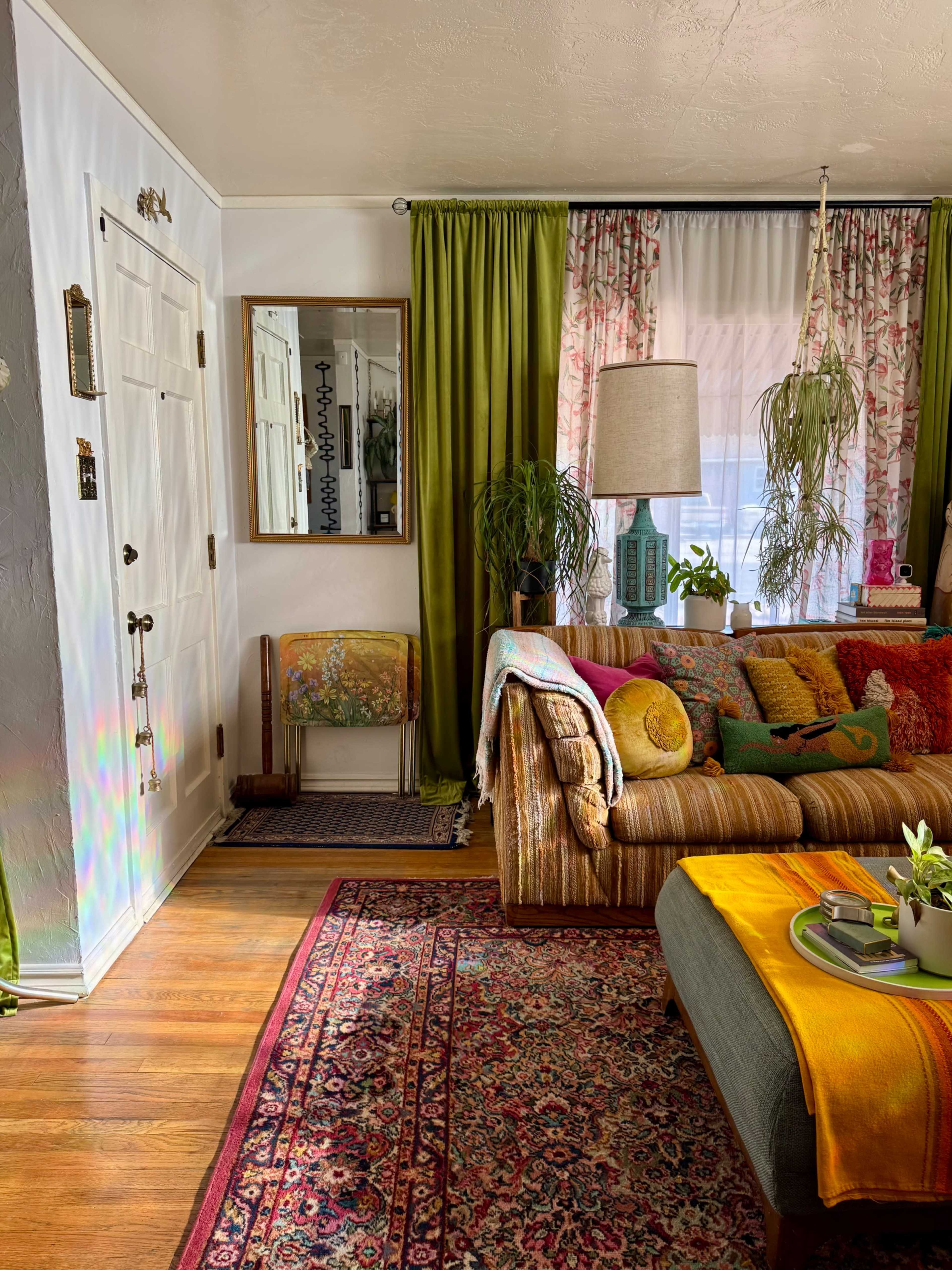 Eclectic and colorful Downtown Home. Image in Southridge, Las Vegas, NV