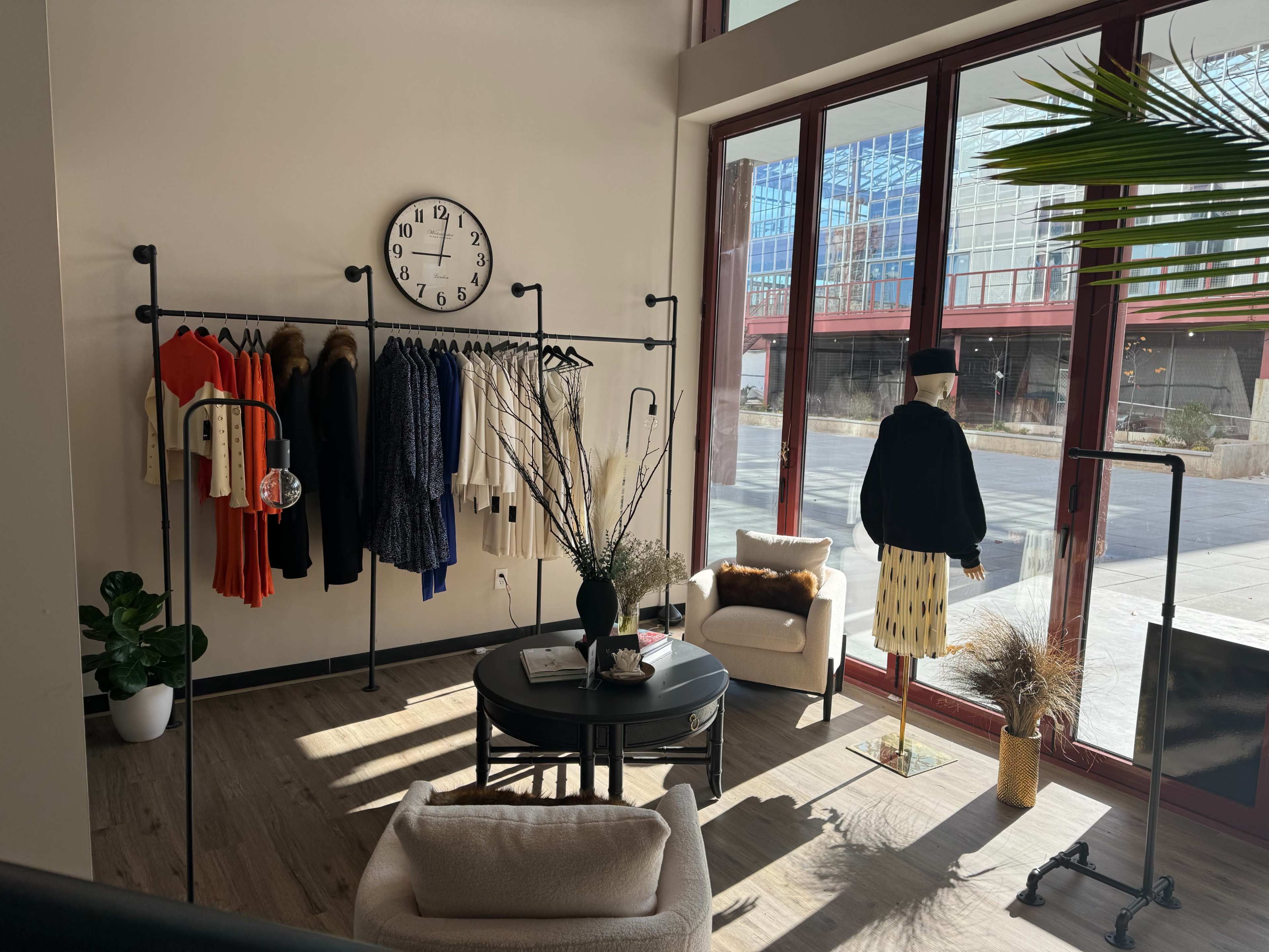 High End Boutique Image in Springfield/Belmont, Newark, NJ