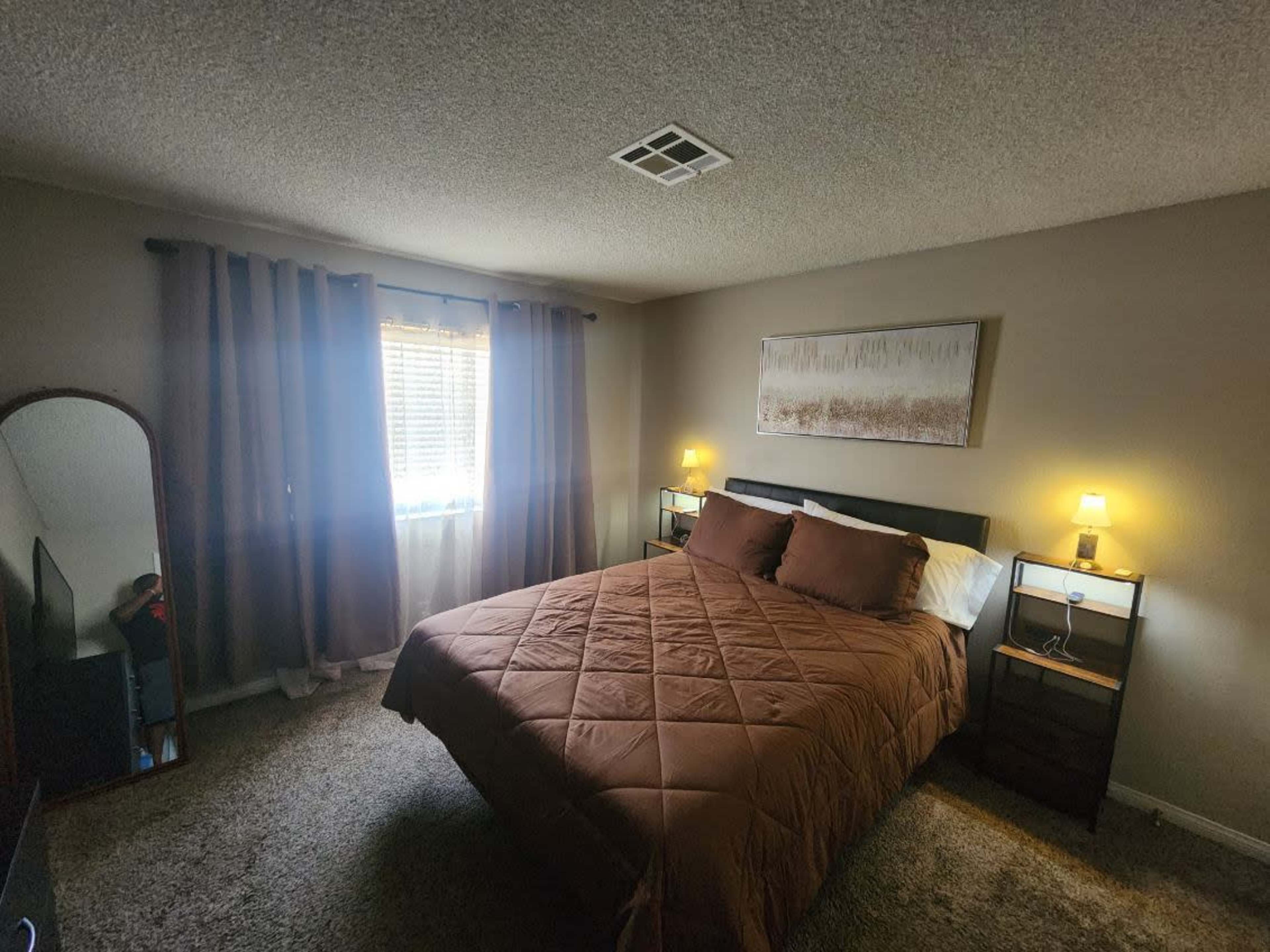 Hollywood Meets Vegas: Film-Ready Location Image in East Las Vegas, Las Vegas, NV