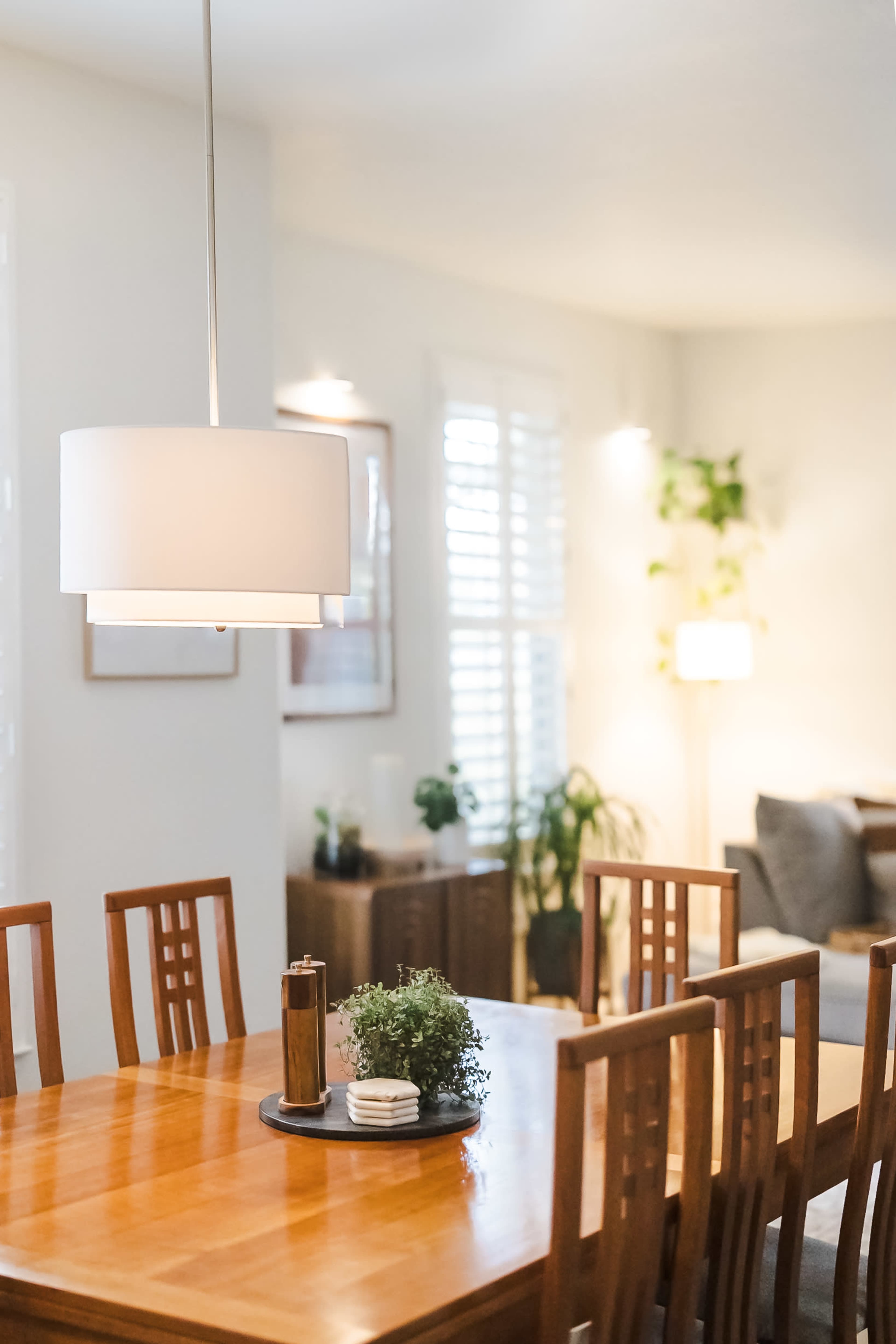 Neutral, Curated, Plant-Filled Creative Home in Sonoma County, perfect for content, photoshoots + branding! Image in Windsor, Windsor, CA