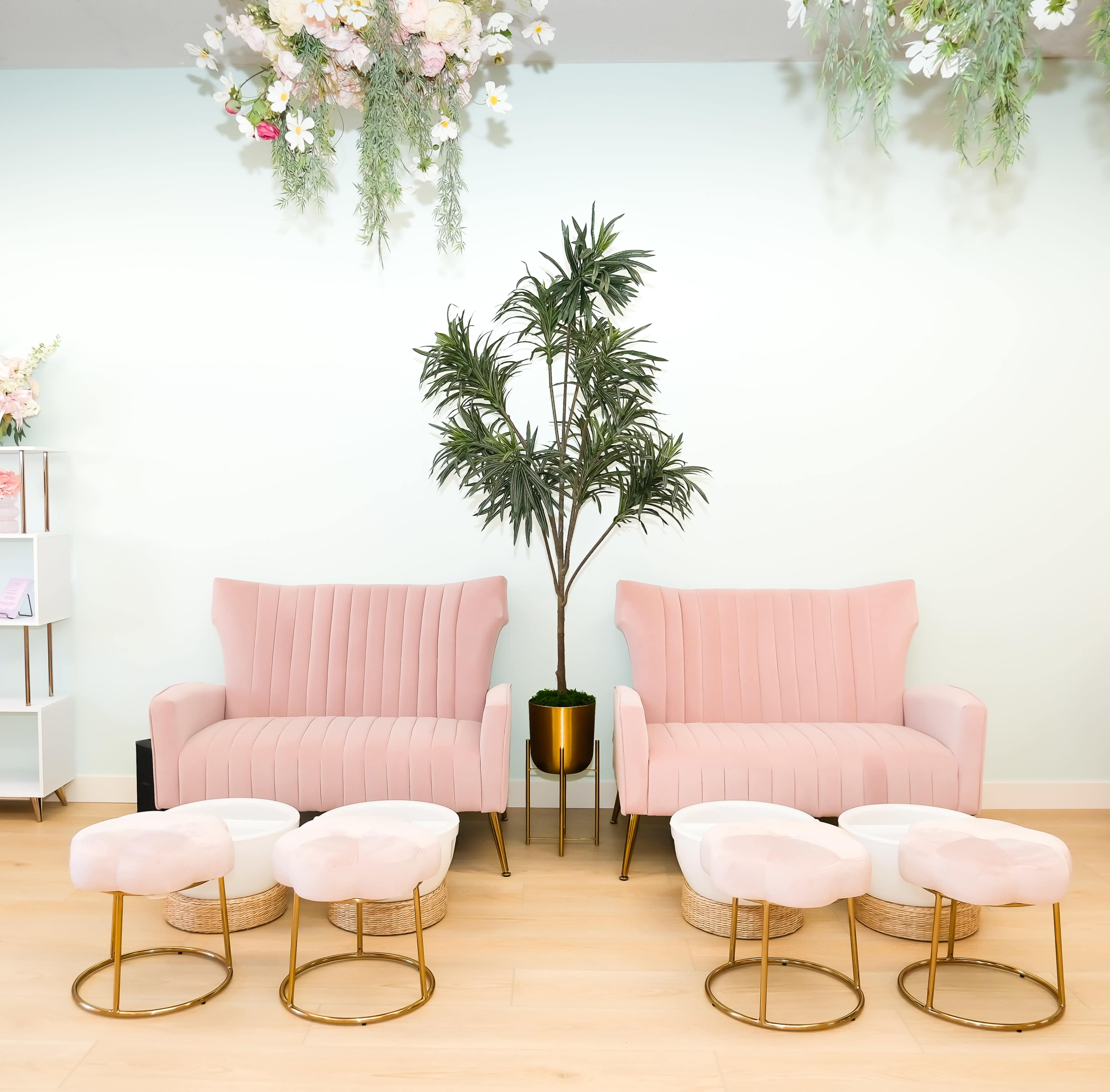 Enchanting, modern pink and barbie theme beauty/event salon Image in Tujunga, tujunga, CA
