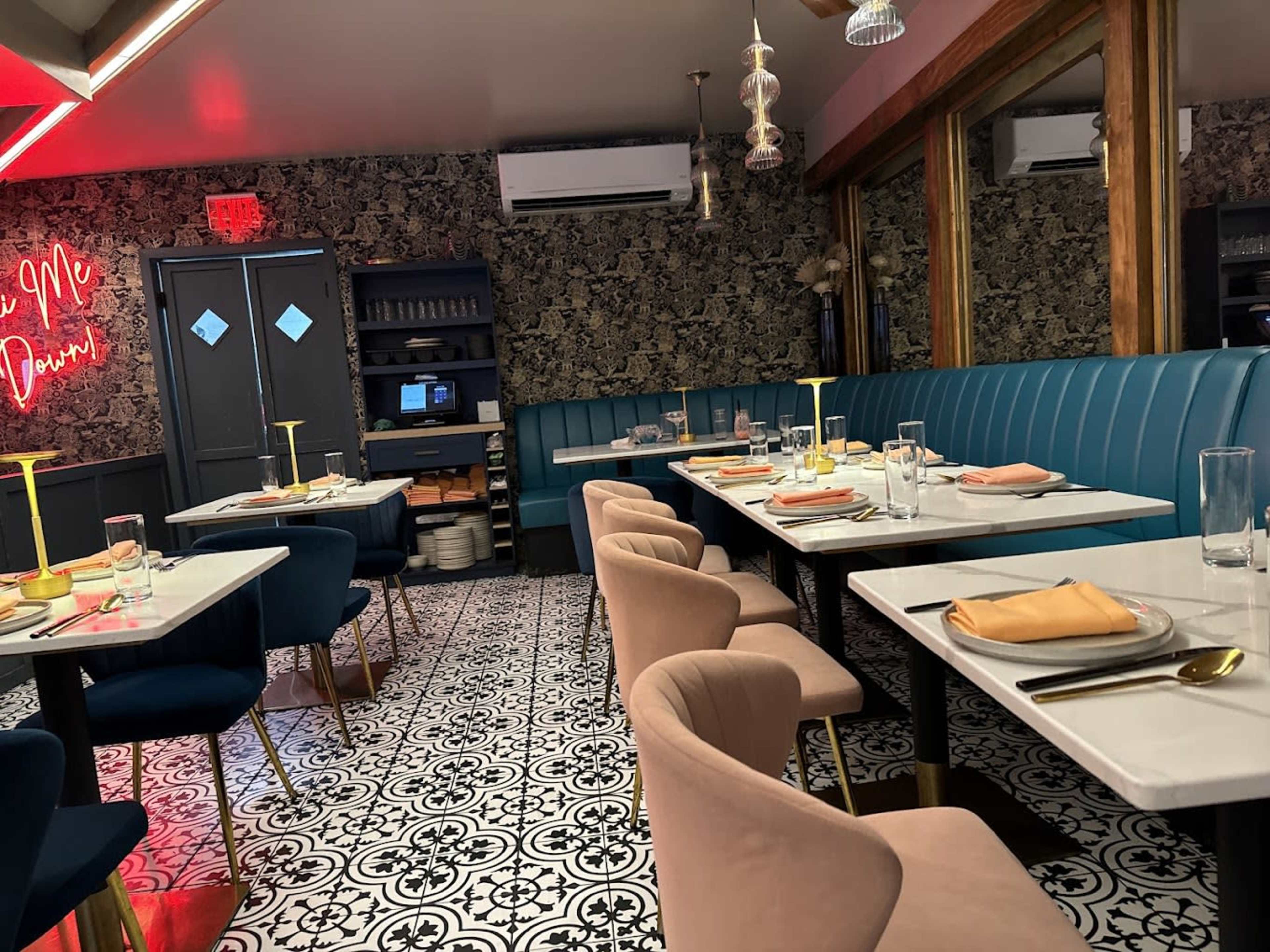 A Sophisticated Late-Night Venue for Modern Glamour & Contemporary Elegance Image in Astoria, Astoria, NY