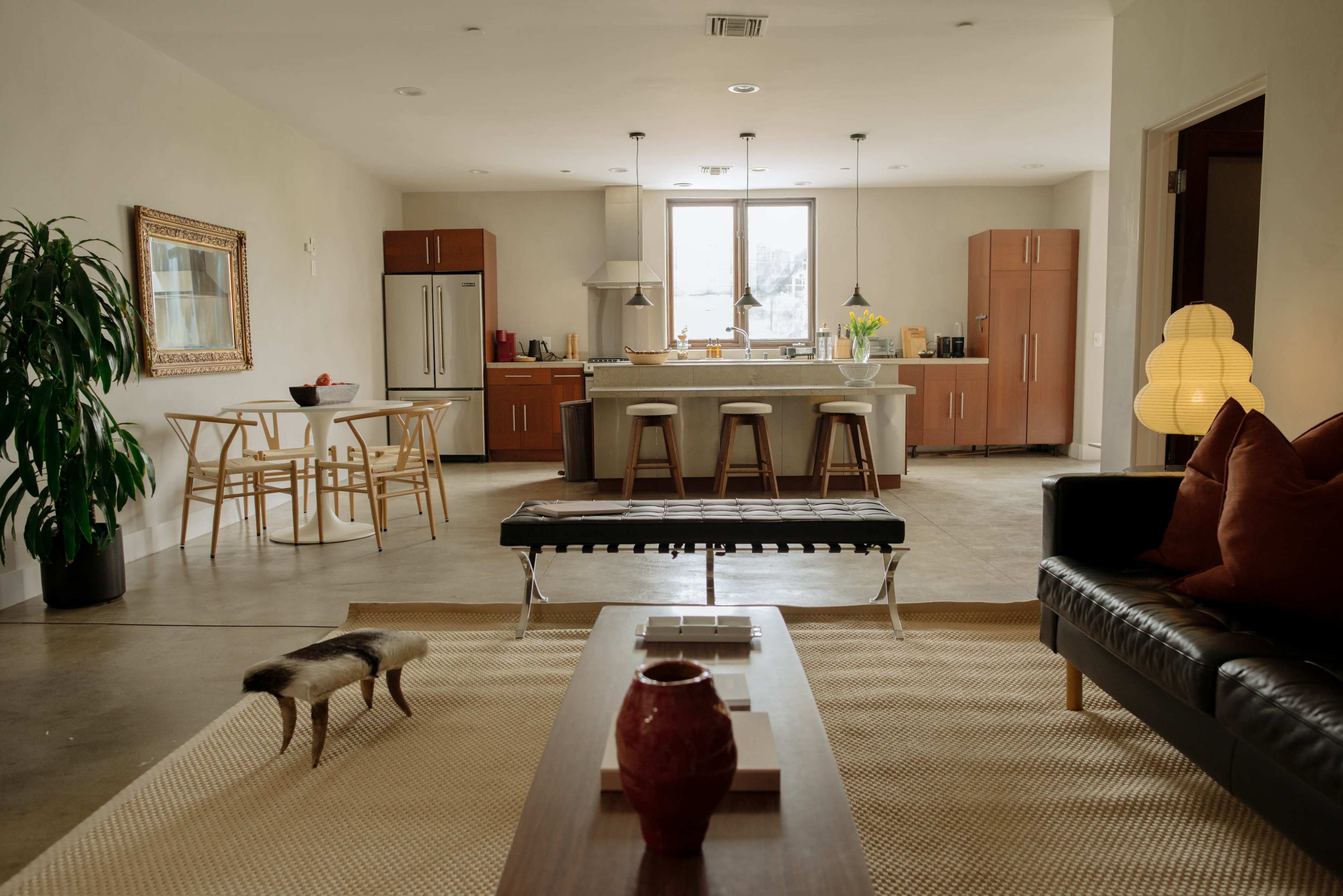 Dreamy Mid-Century Modern Pad Image in Central LA, West Hollywood, CA