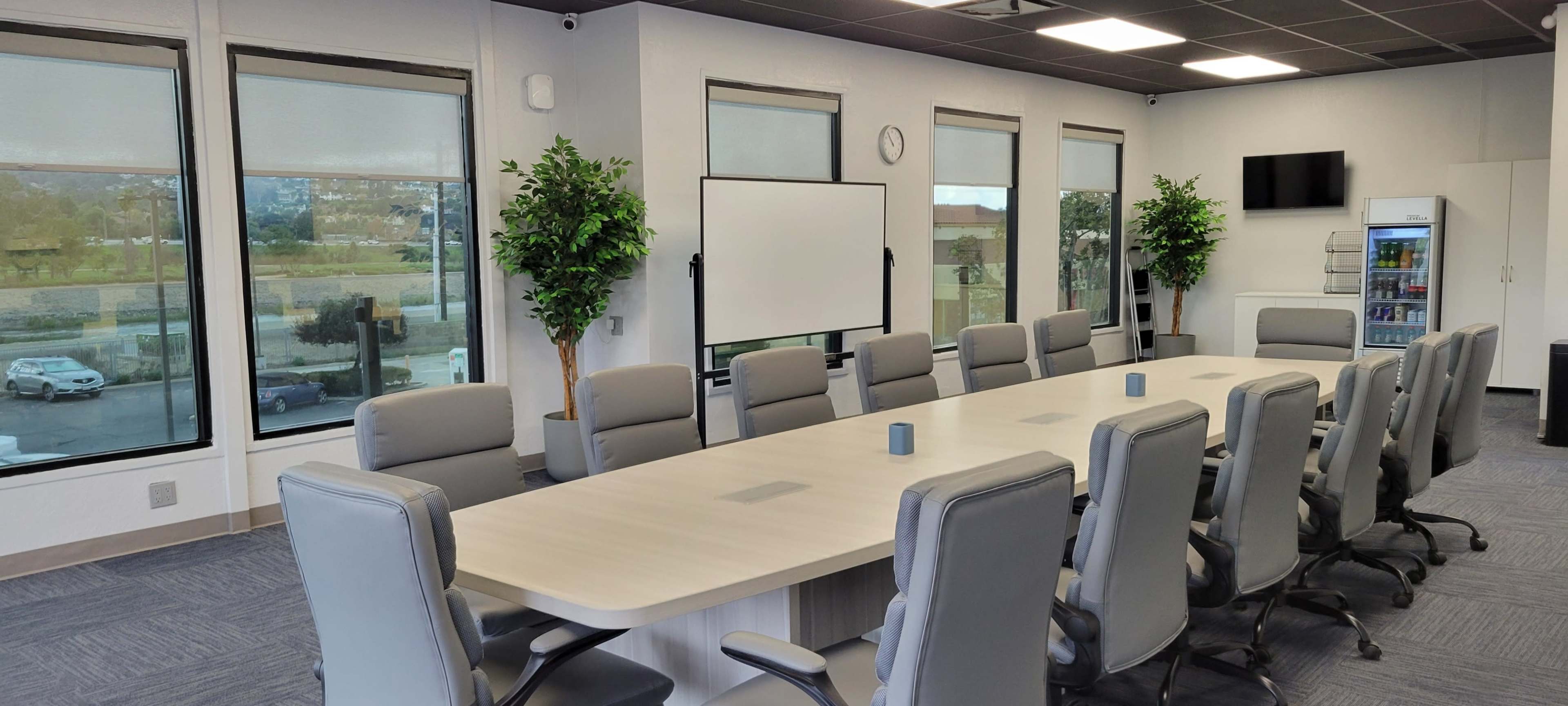 Spacious Modern Meeting Venue with Free Parking Image in Anaheim Hills, Anaheim, CA