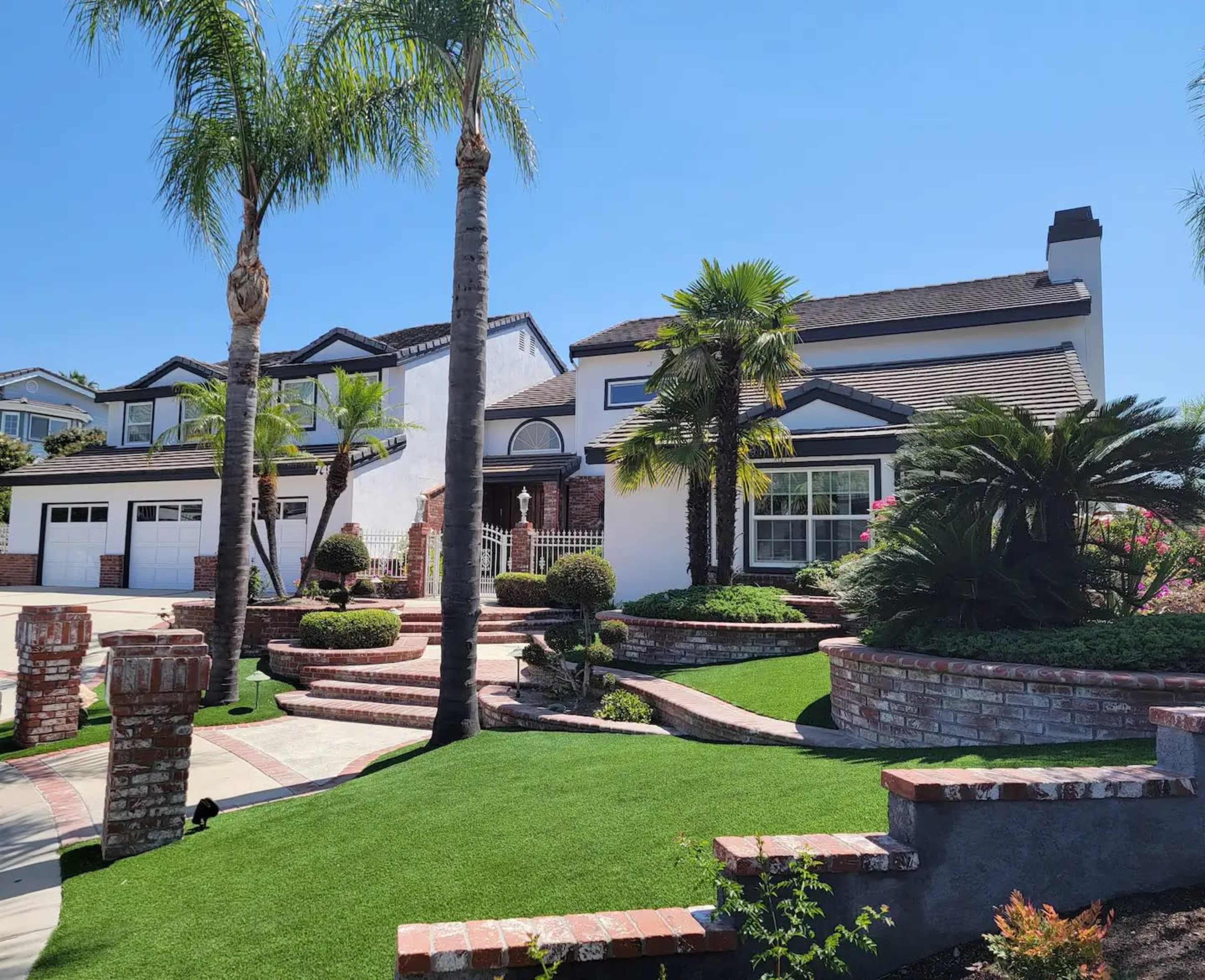 Luxury Hill Villa with Spectacular View Image in Anaheim Hills, Anaheim, CA