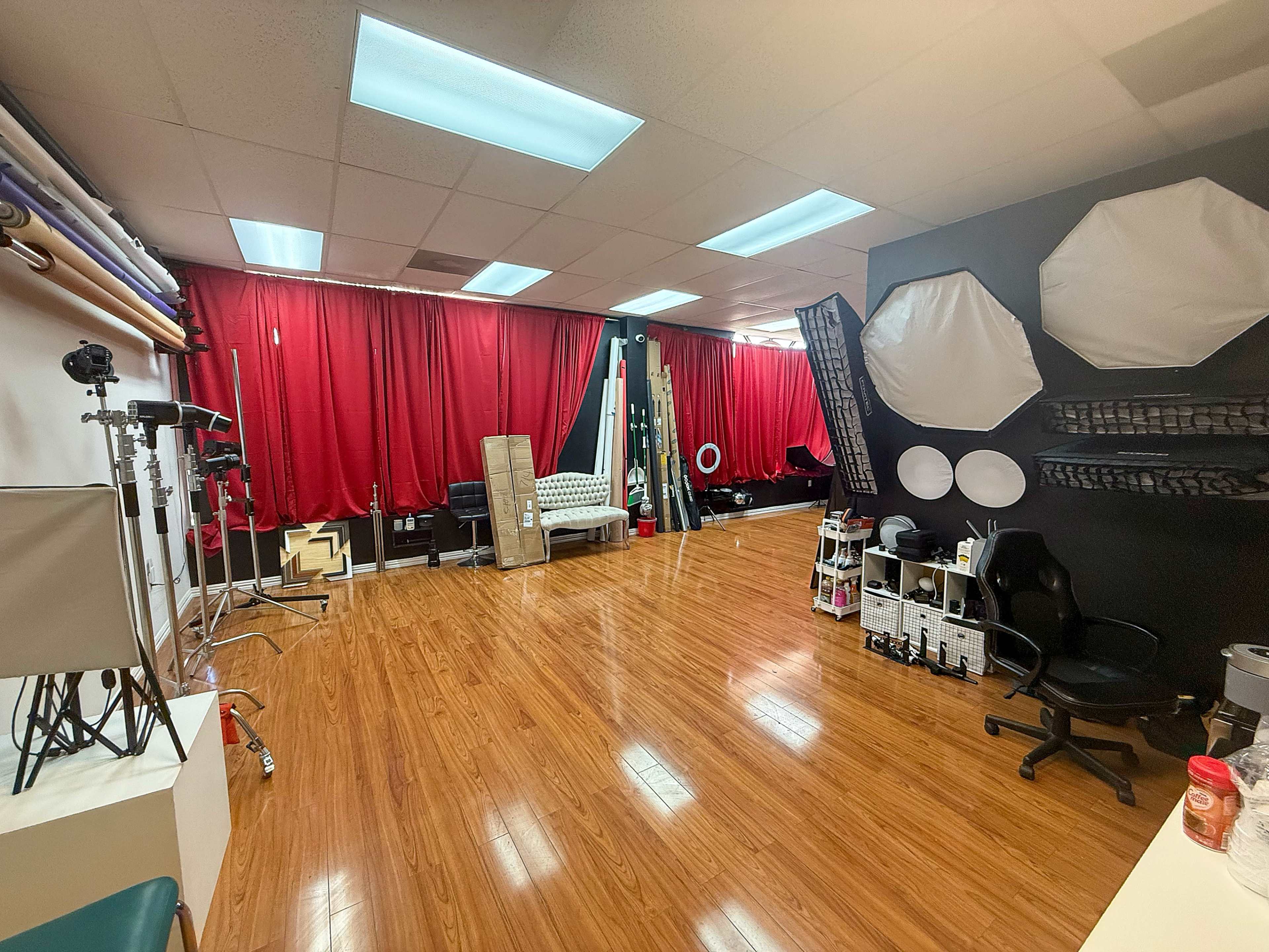 The RCM Studios – Creator Space for Photo & Video Image in Eldridge / West Oaks, Houston, TX
