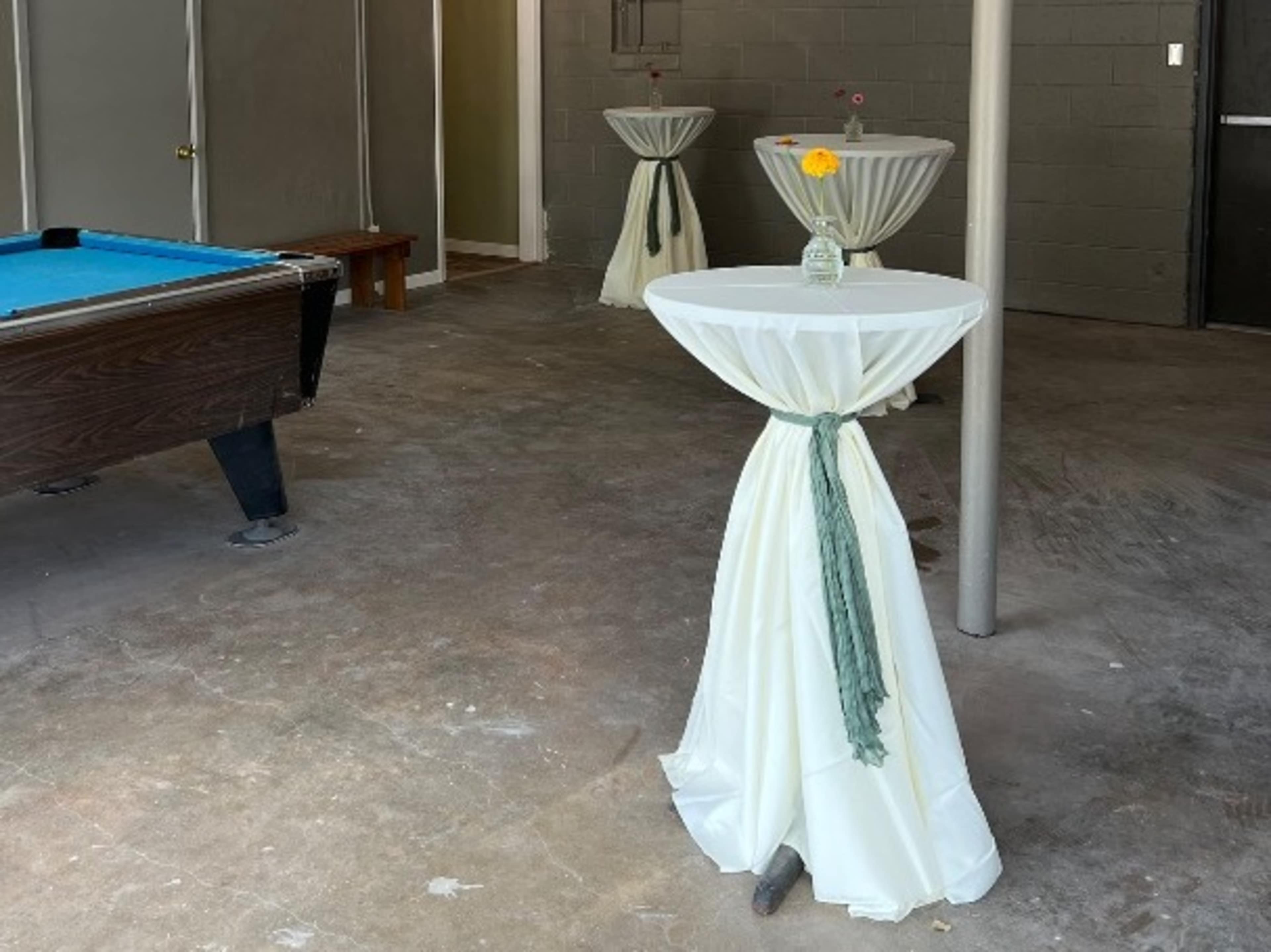 Ivory cocktail linens 