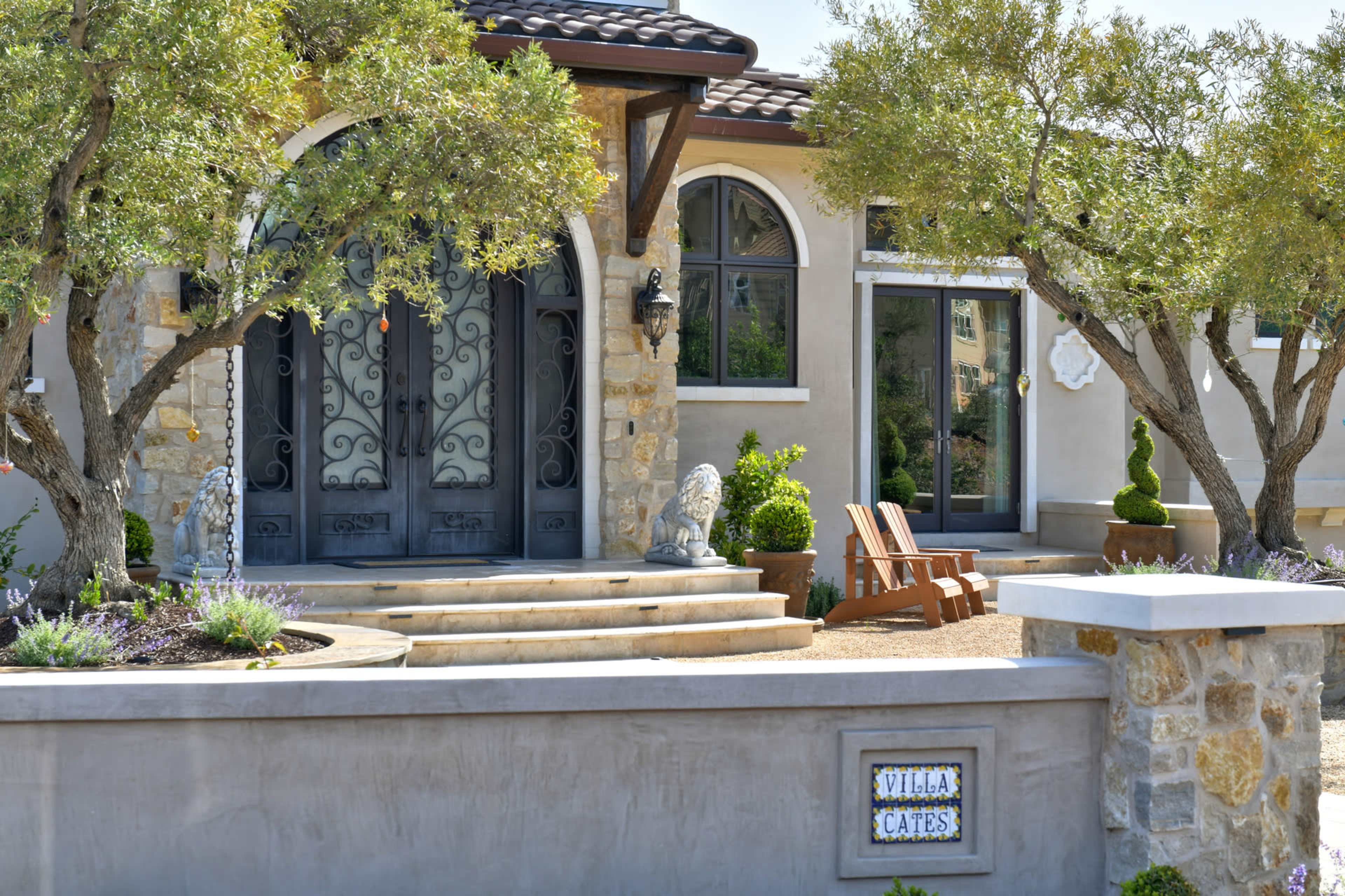 Tuscan-style home with Spacious Mountain View’s Image in Santa Rosa, Santa Rosa, CA