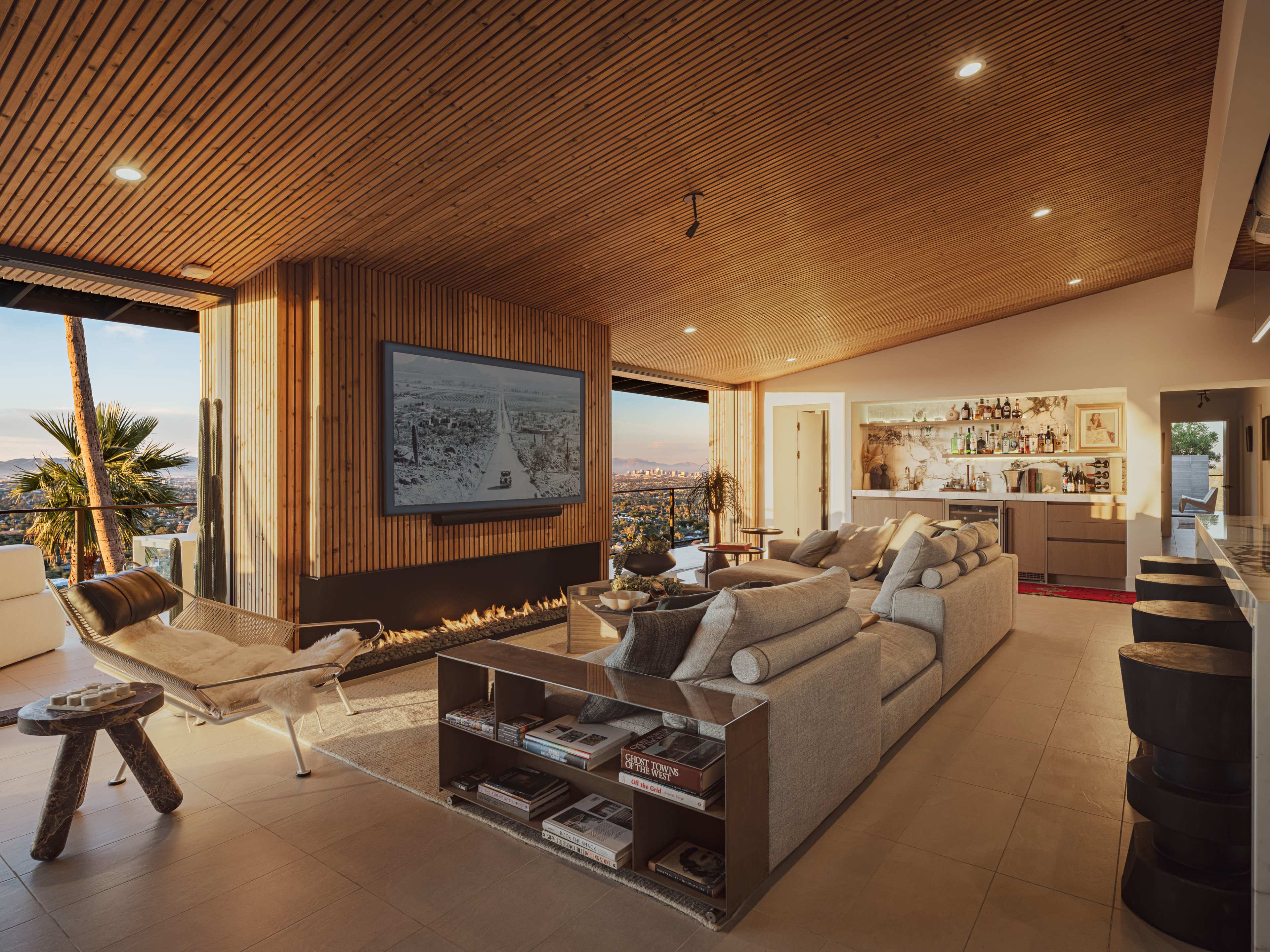 Private Camelback Mountaintop Luxe Retreat Image in Camelback East Village, Phoenix, AZ