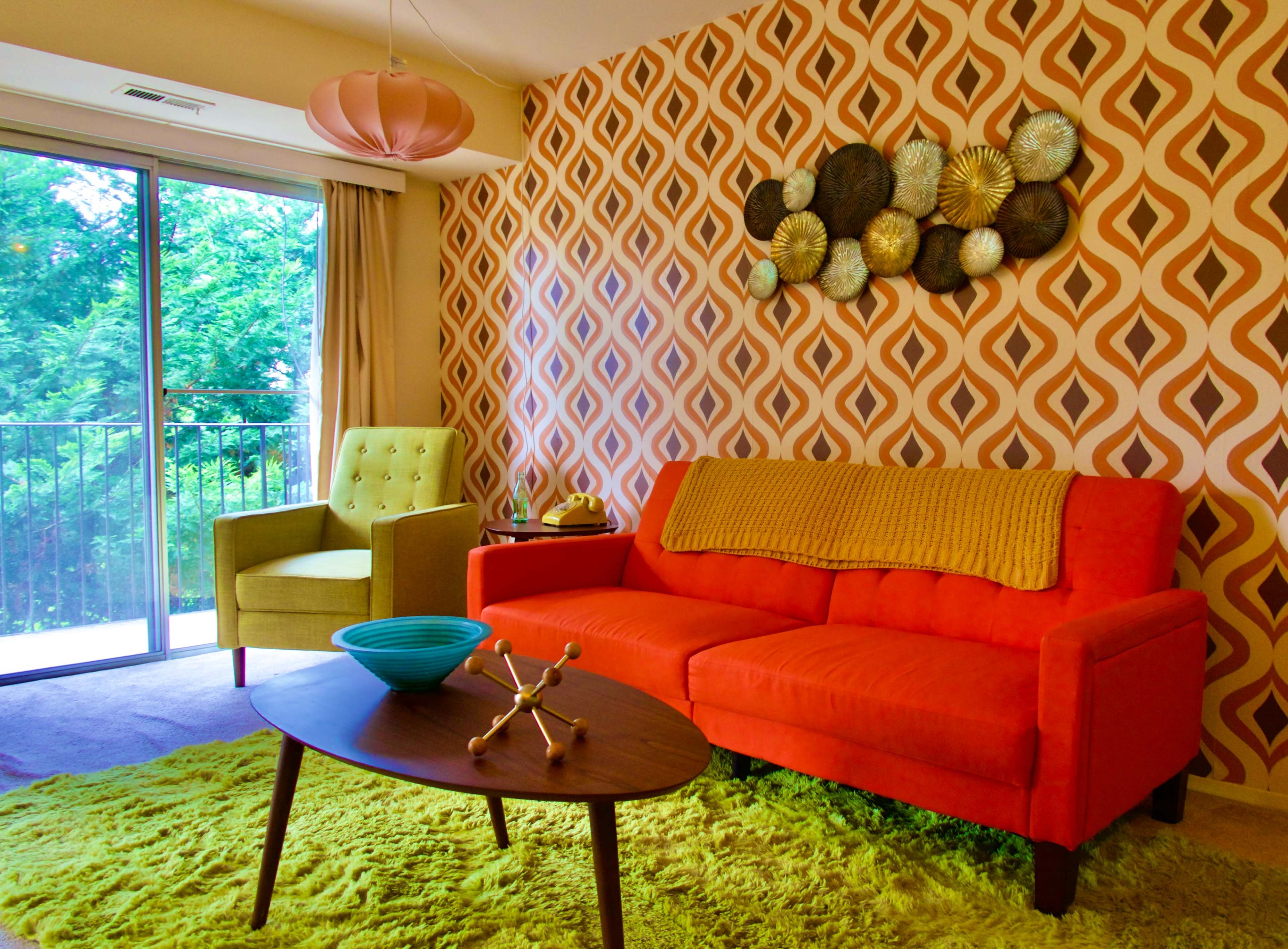 Retro Themed Apartment | VINTAGE Mid Century Theme Image in Cherrydale, Arlington, VA