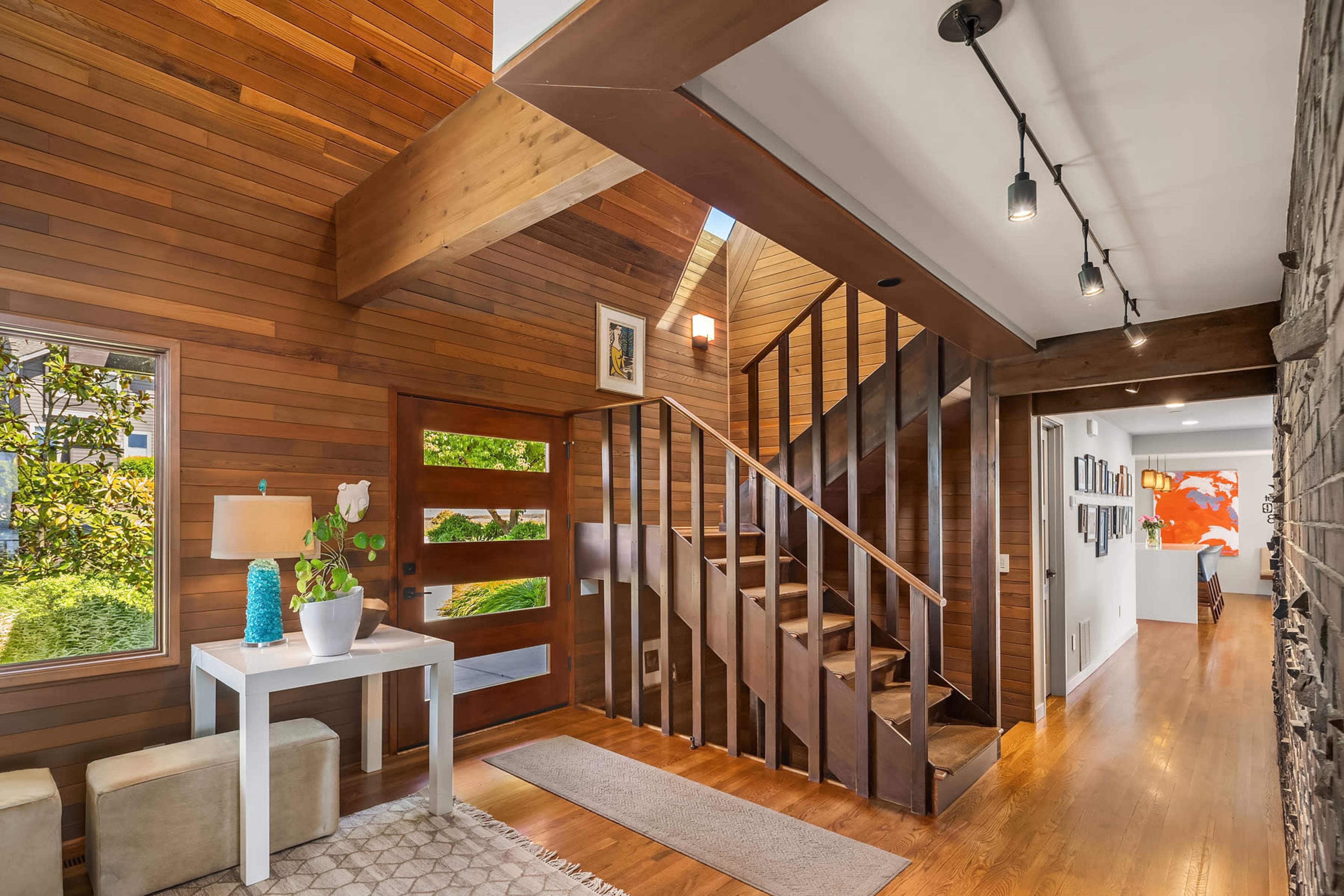 Midcentury Modern Home with Sweeping Views of Lake Washington, Mt. Ranier and the Space Needle Image in Inglewood-Finn Hill, Kirkland, WA