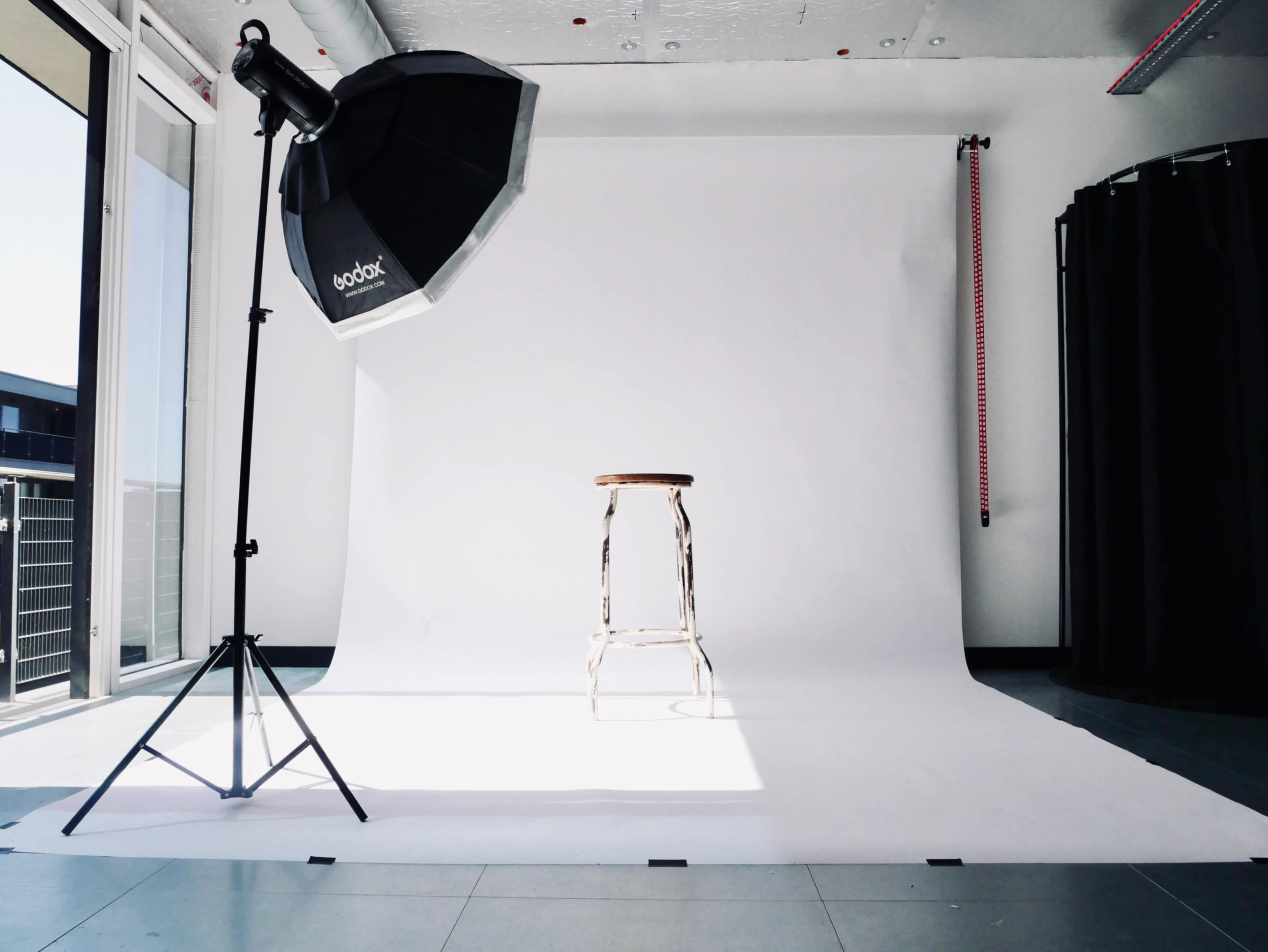 Affordable photography studio in south east London, all kit included Image in Greenwich, London, ENG