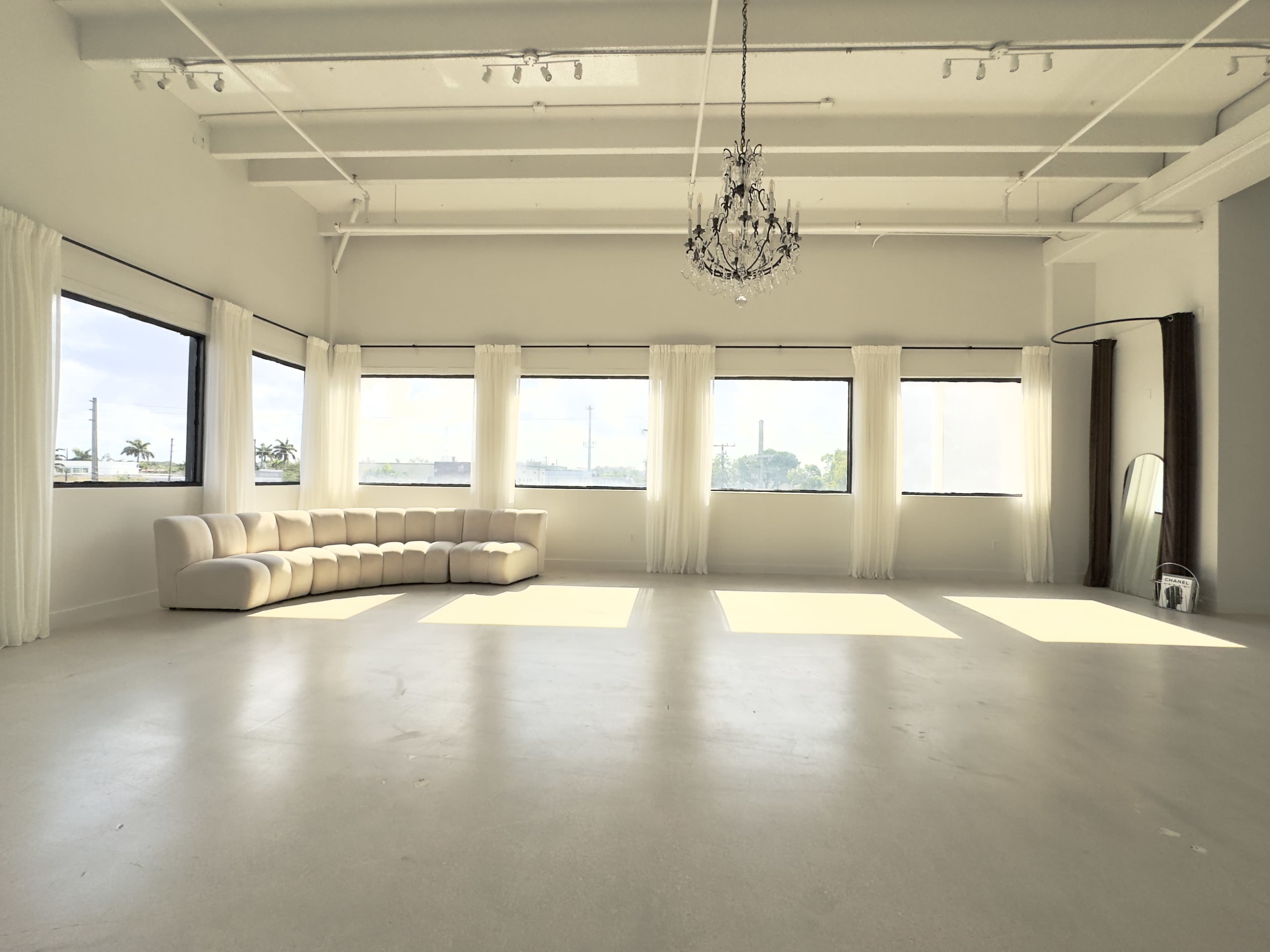 Stunning NEW Open Space Venue Image in Glenvar Heights, miami, FL