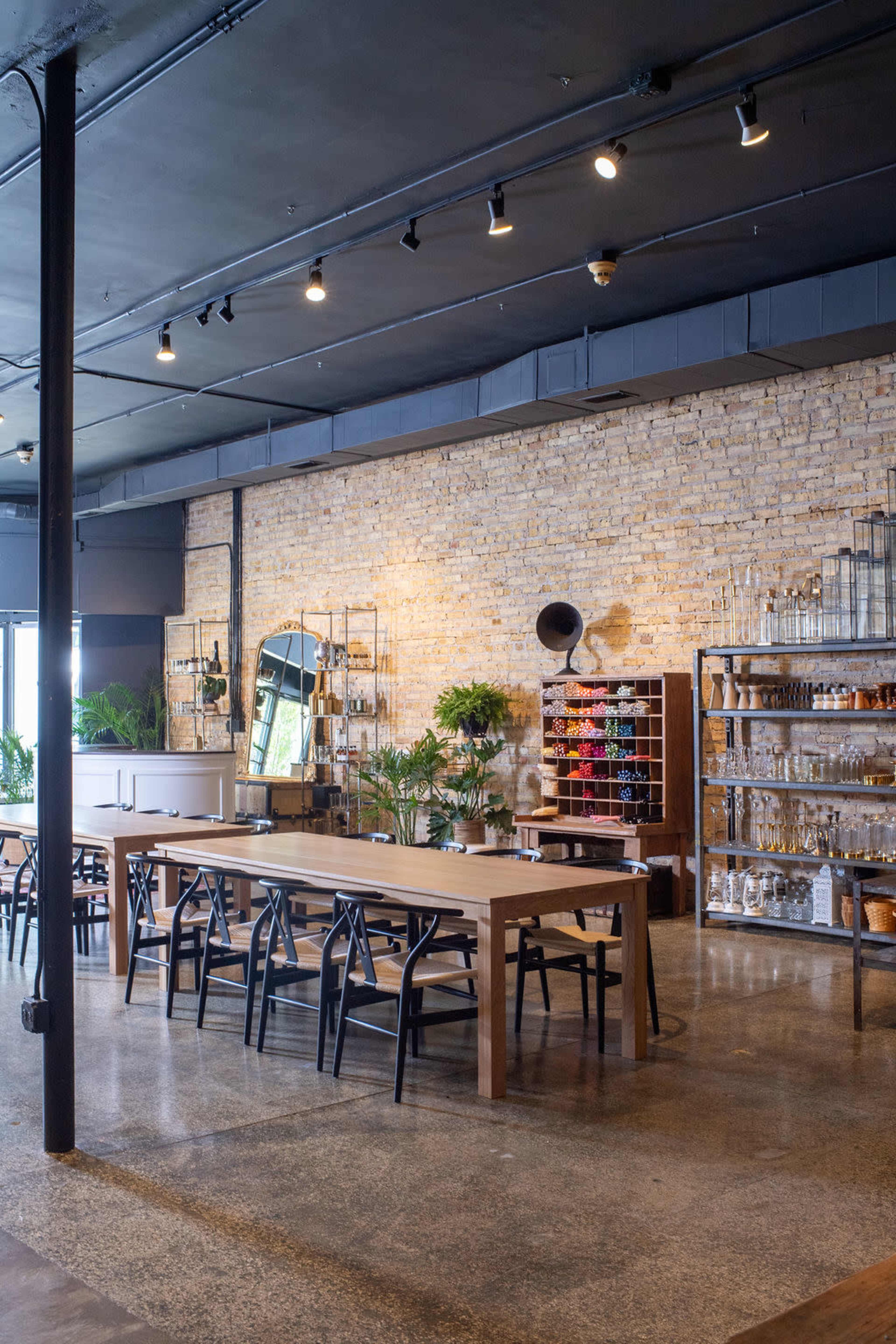 event stylist's production studio and showroom Image in Moraine Township, Highland park, IL