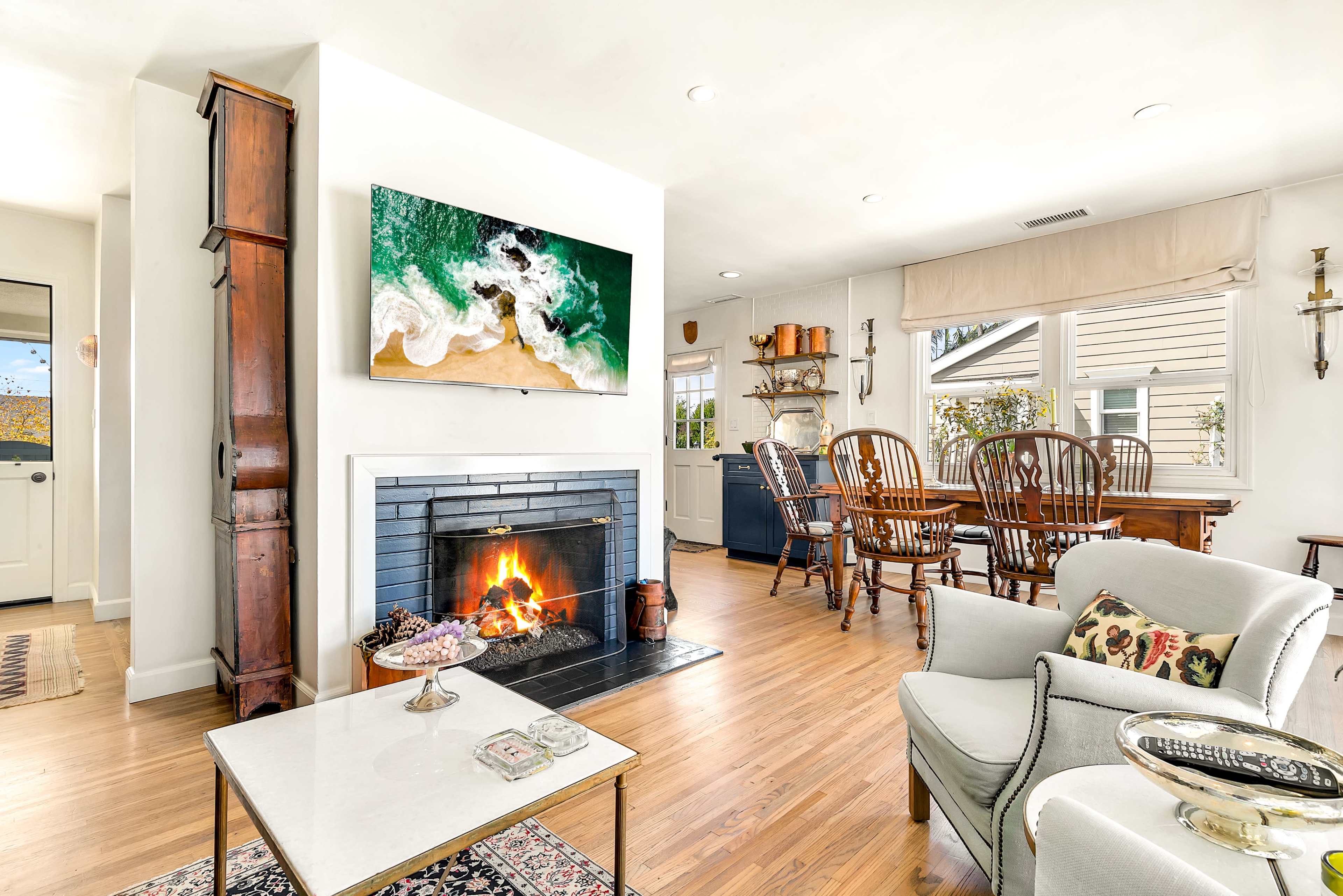 Charming Cottage with Beautiful Outdoor Space Image in East Side Costa Mesa, Costa Mesa, CA
