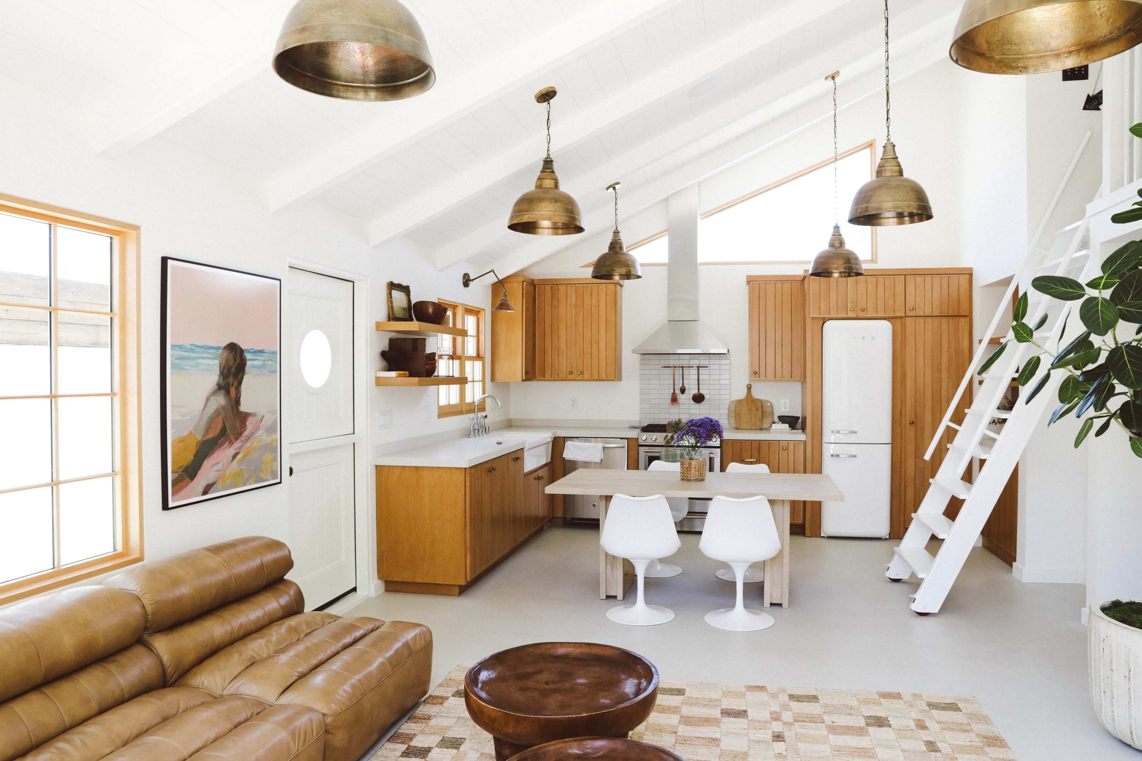 Modern Beach Cottage Image in Huntington Beach, Huntington Beach, CA