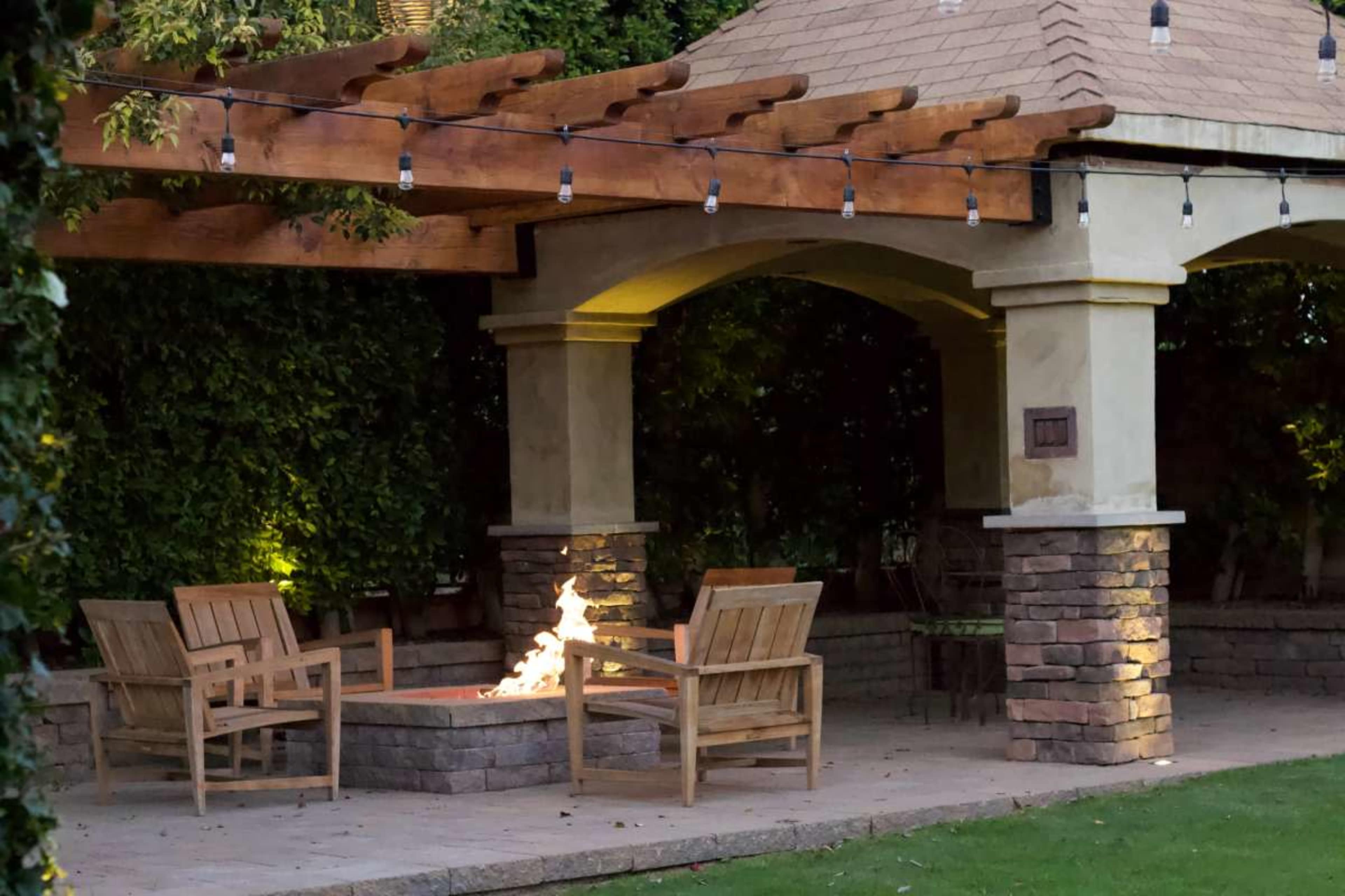 Elegant Backyard Oasis for Events, Photoshoots & Gatherings Image in Sylmar, Rancho Cascades, CA