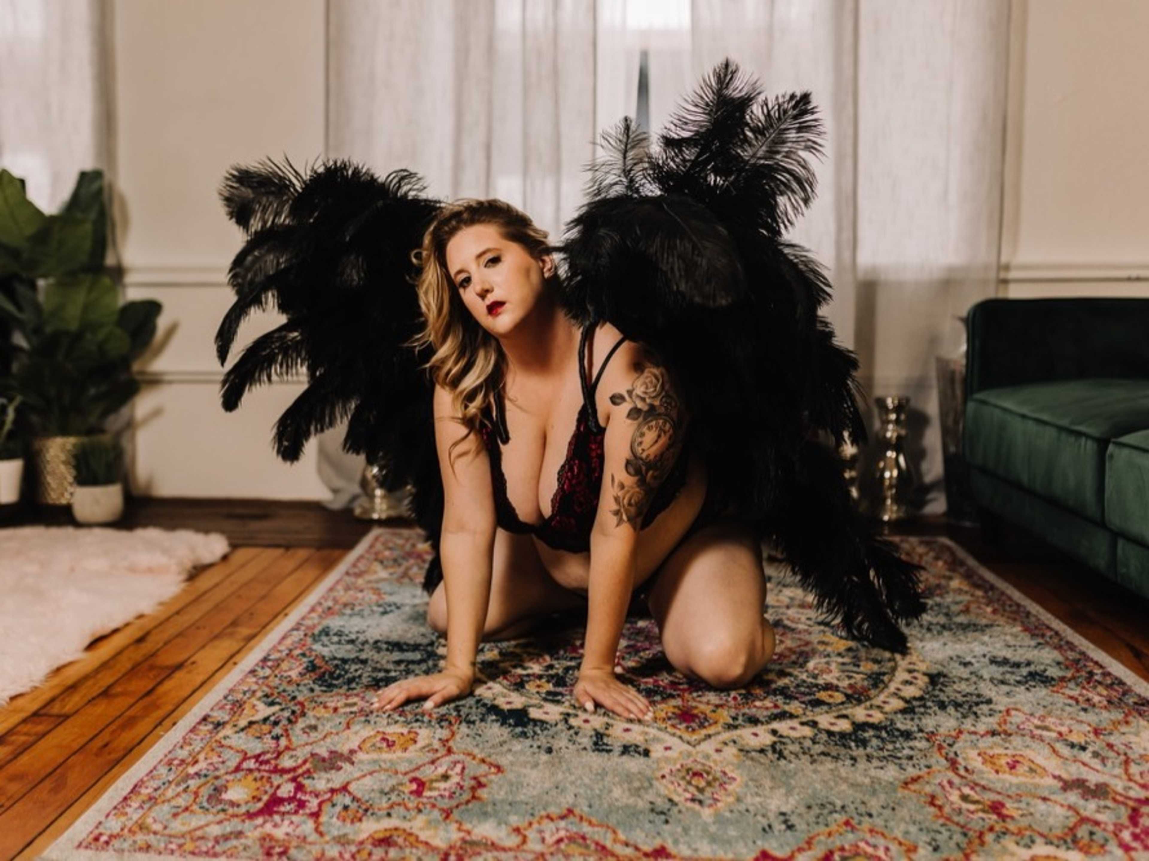 TLT Couture Short Black Angel Wings PER PERSON