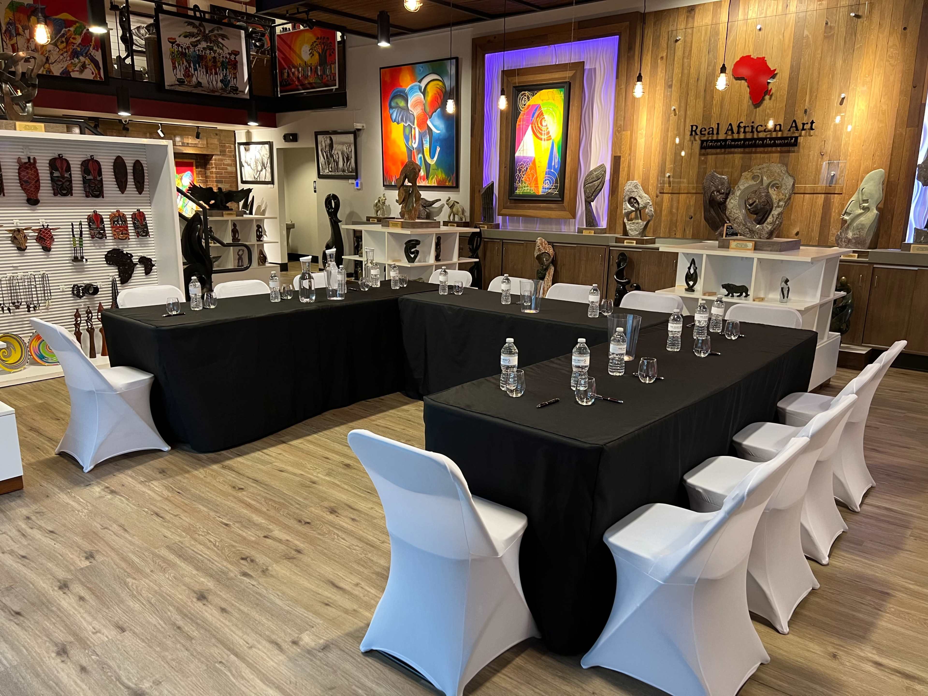 Beautiful Art Gallery Transforms Into An Elegant Event Space Image in University City South, Charlotte, NC