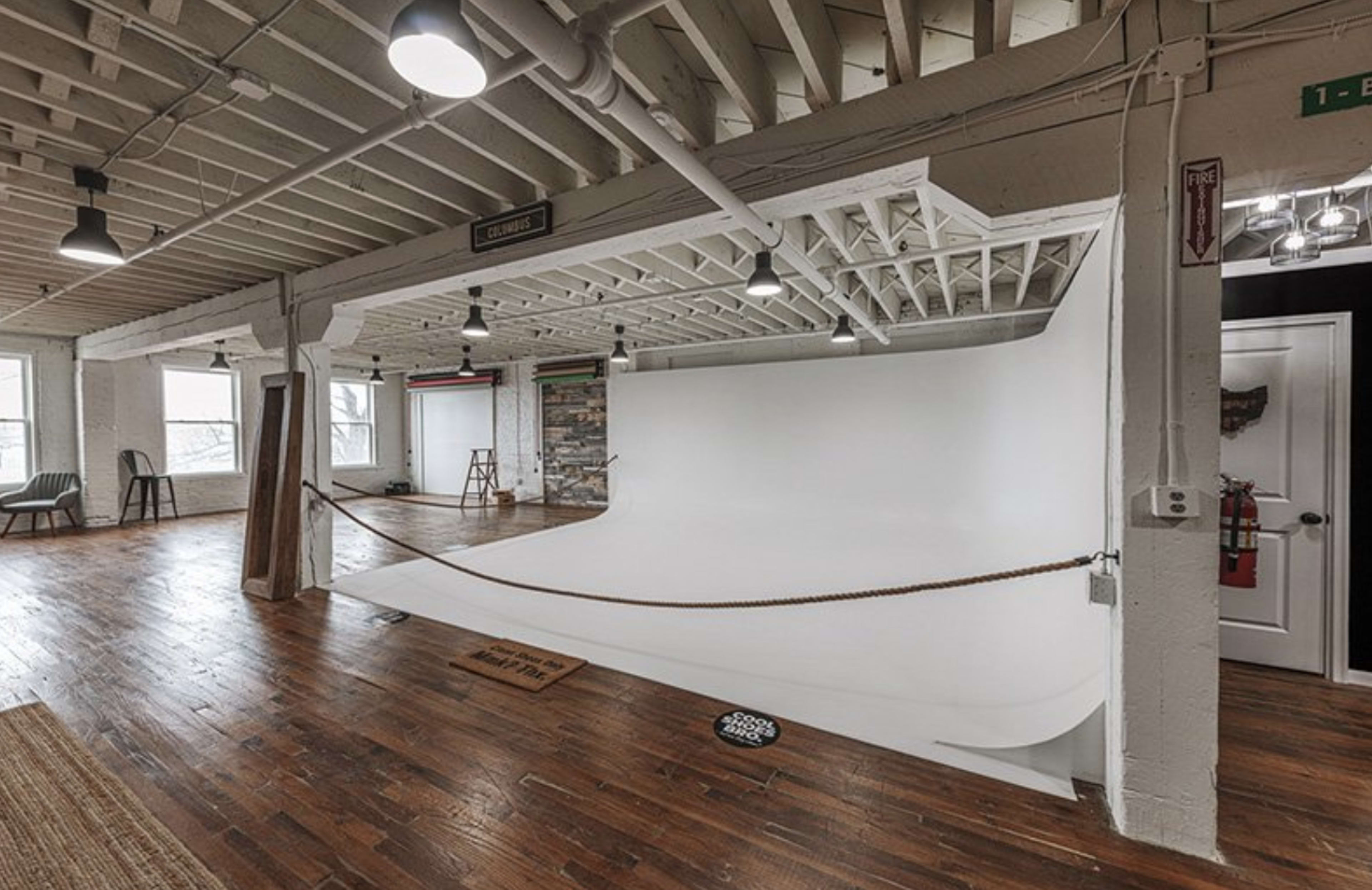 Industrial Loft with CYC Wall Image in South Columbus, Columbus, OH